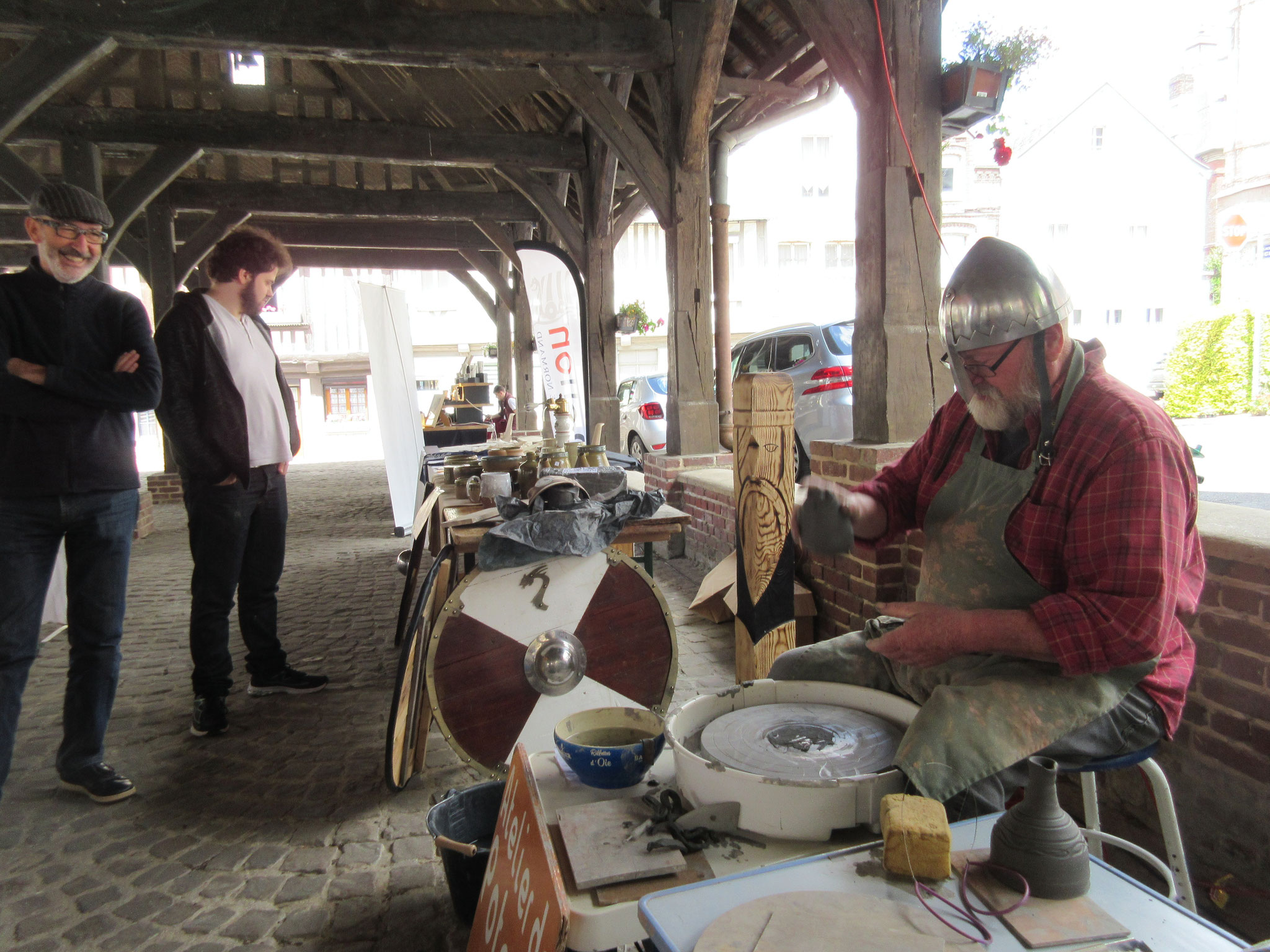Marché sous la halle de Gaillefontaine 2022