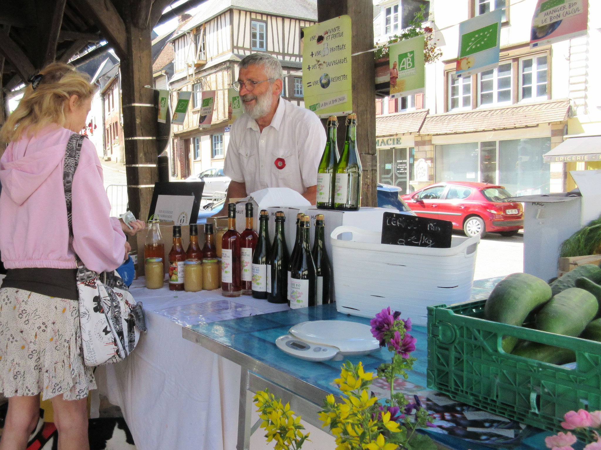 Marché sous la halle de Gaillefontaine 2022