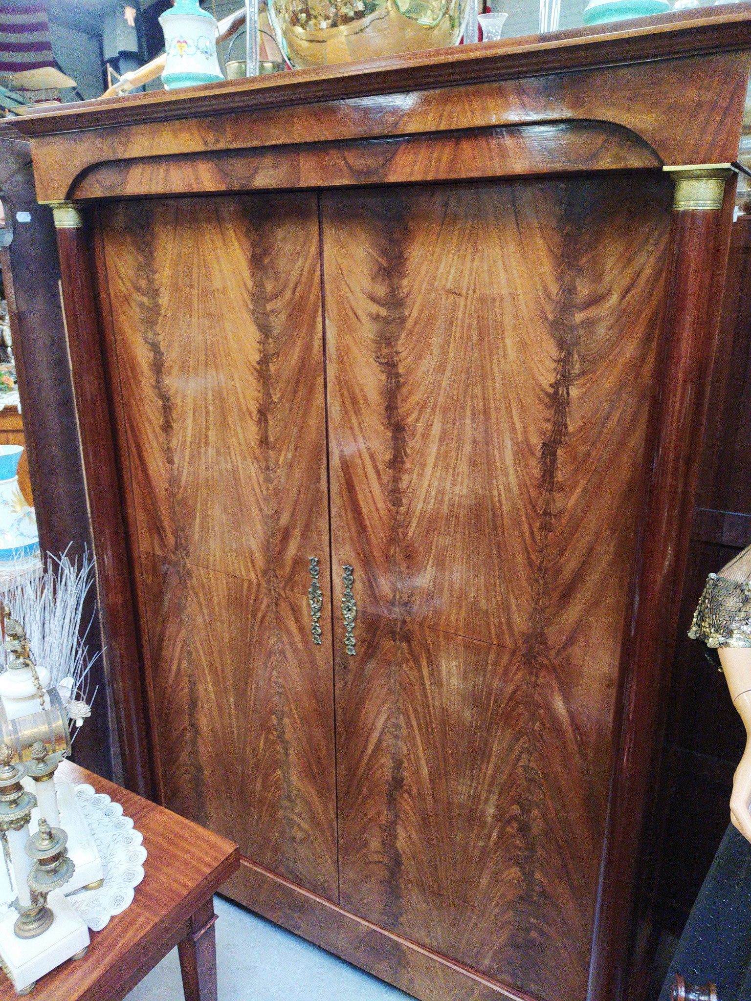 Armoire ancienne en acajou Empire