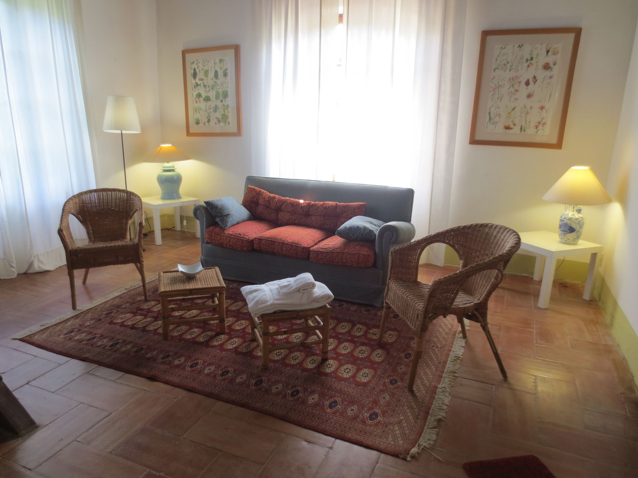 Unser Ferienanwesen: Villa Casale di Renata, Loc. La Casa (Rassina) - 270 qm Innenraum (Wohnzimmer 2)