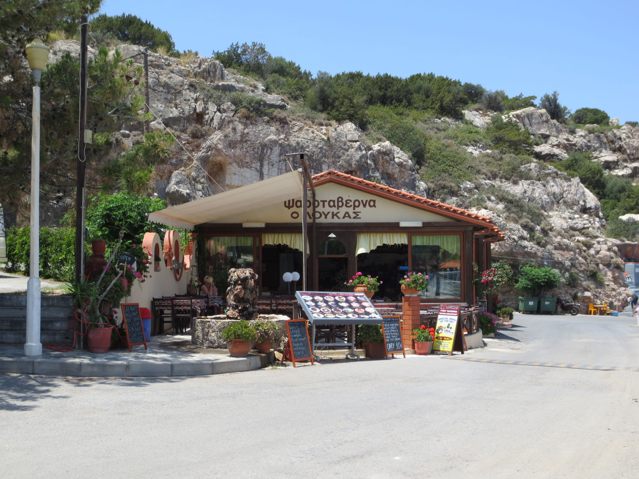 Skala Kamiros (Mitte Westen der Insel)