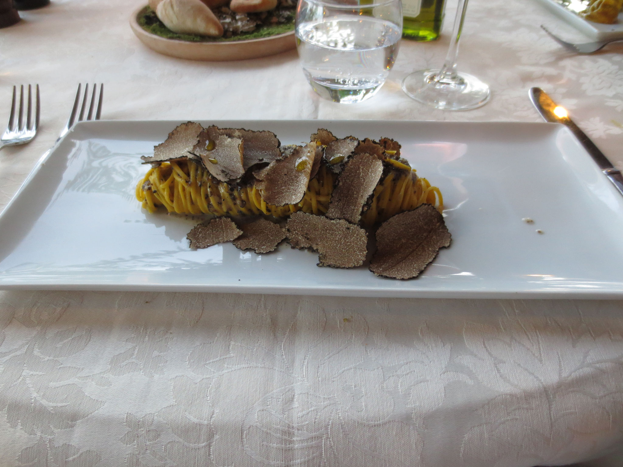 Tagliolini al Tartufo Nero: Ristorante  "Borgo i Tre Baroni" 52010 Loc. Maggiona, Poppi AR