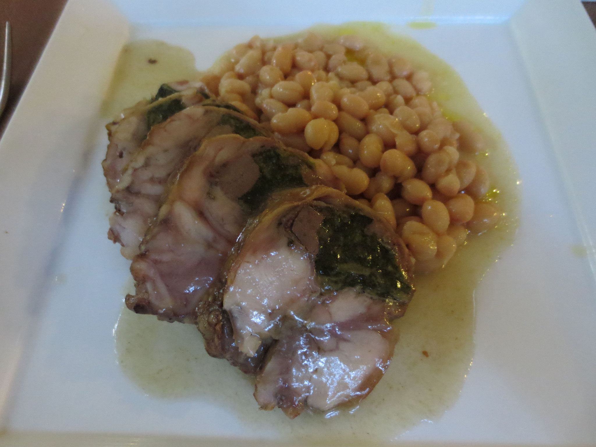 Lombata di coniglio nostrano.., auf kulinarischer Erkundung in Chitignano (Osteria Panta Rei; vom Essen hier waren wir aber alles andere als begeistert)