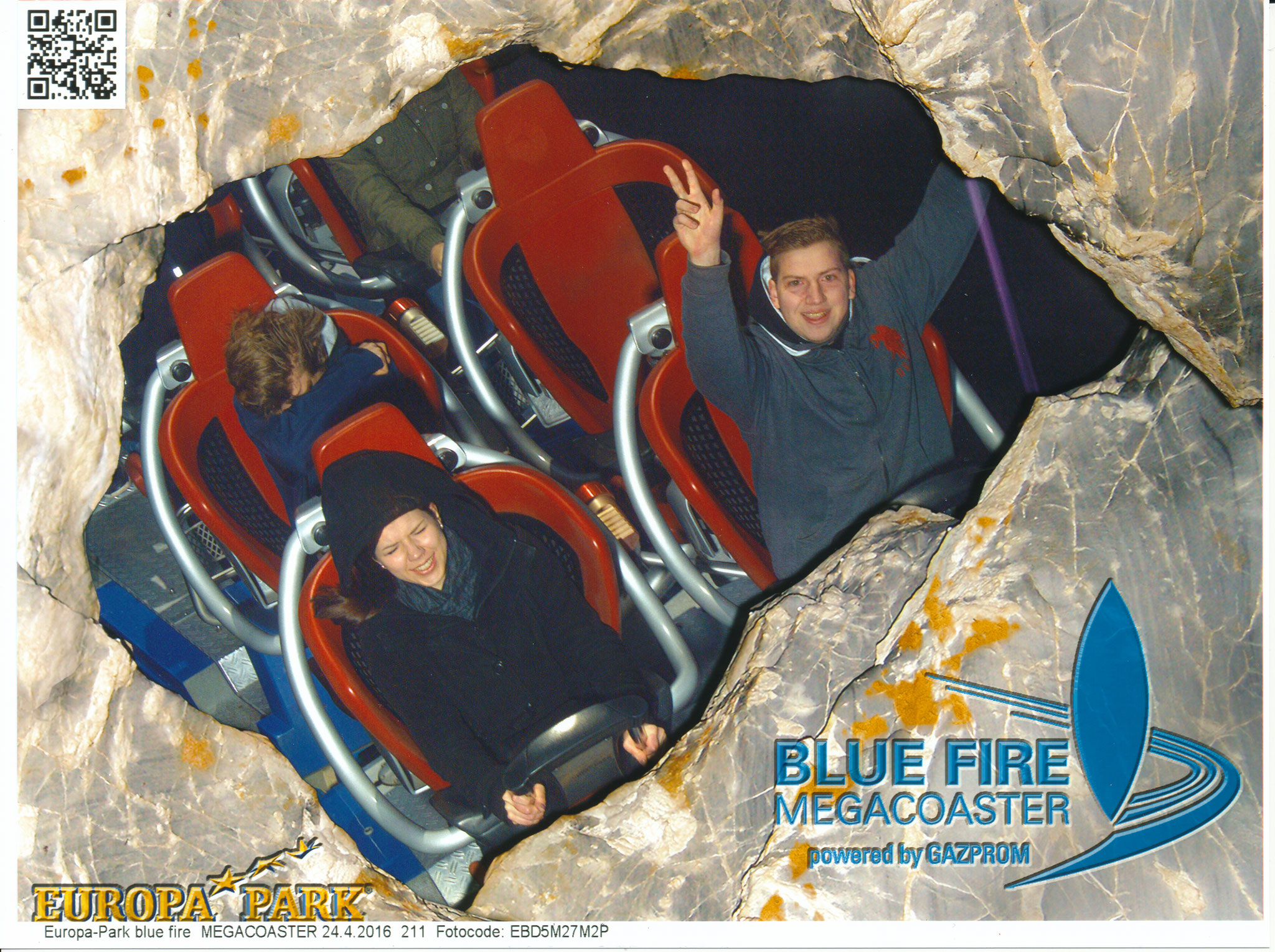 „Blue fire Megacoaster powered by GAZPROM“ : Von 0 auf 100 in 2,5 Sekunden. Sensationell!