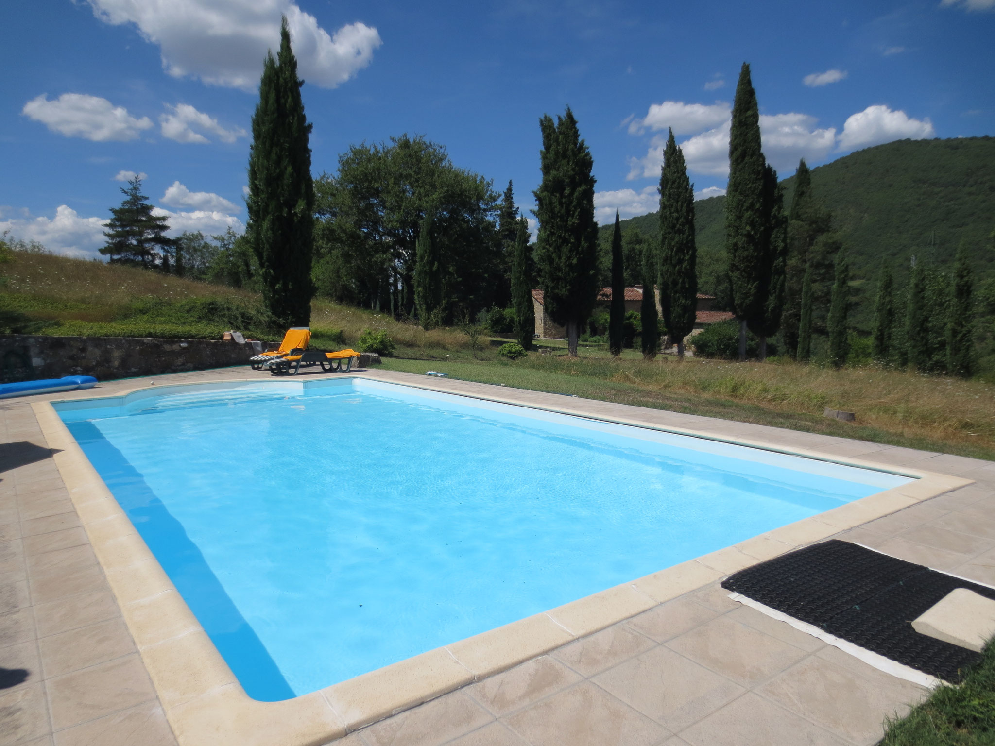Unser Ferienanwesen: Villa Casale di Renata, Loc. La Casa (Rassina) - Zum Anwesen gehörender Swimming-Pool