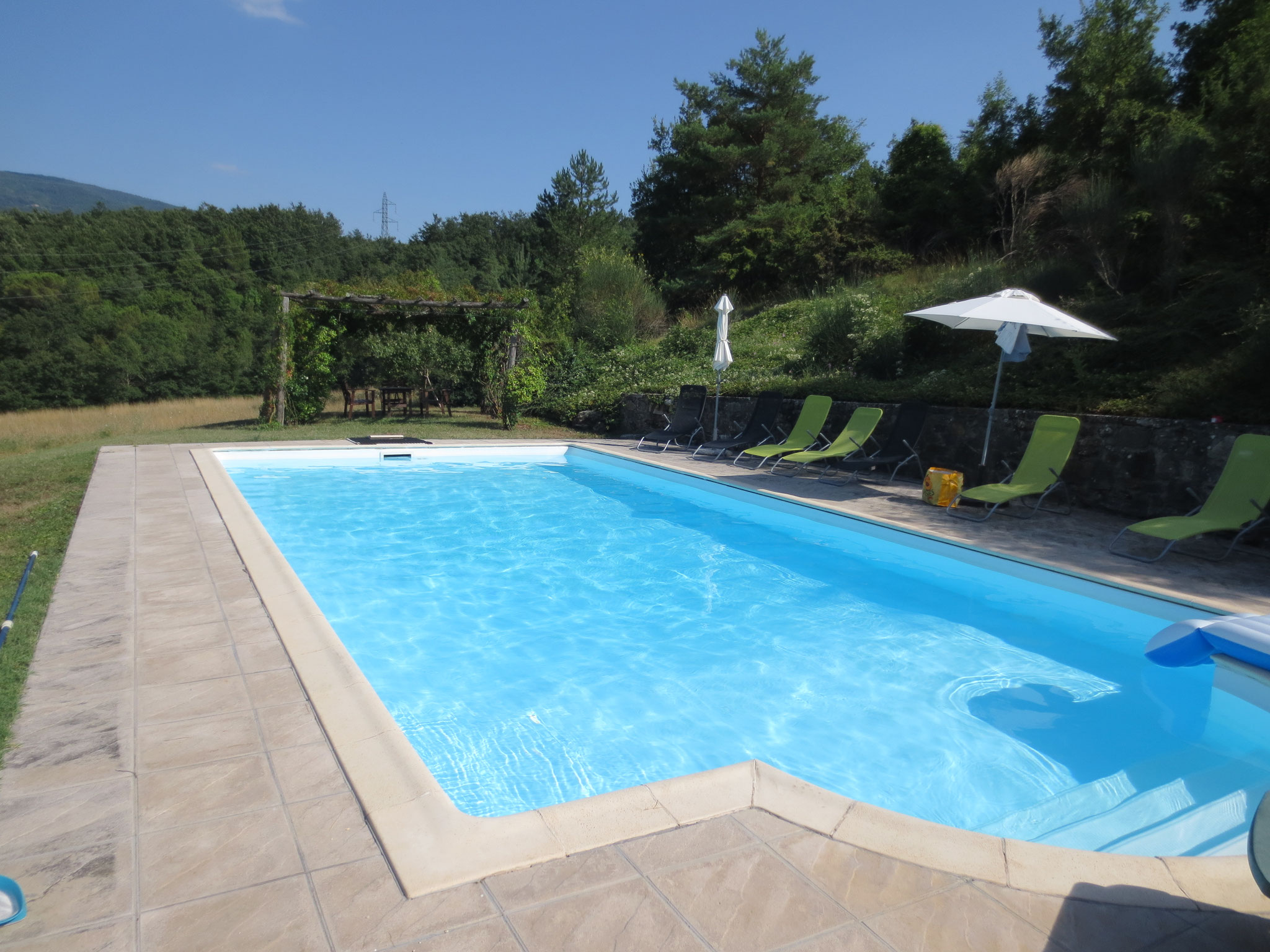 Unser Ferienanwesen: Villa Casale di Renata, Loc. La Casa (Rassina) - Zum Anwesen gehörender Swimming-Pool