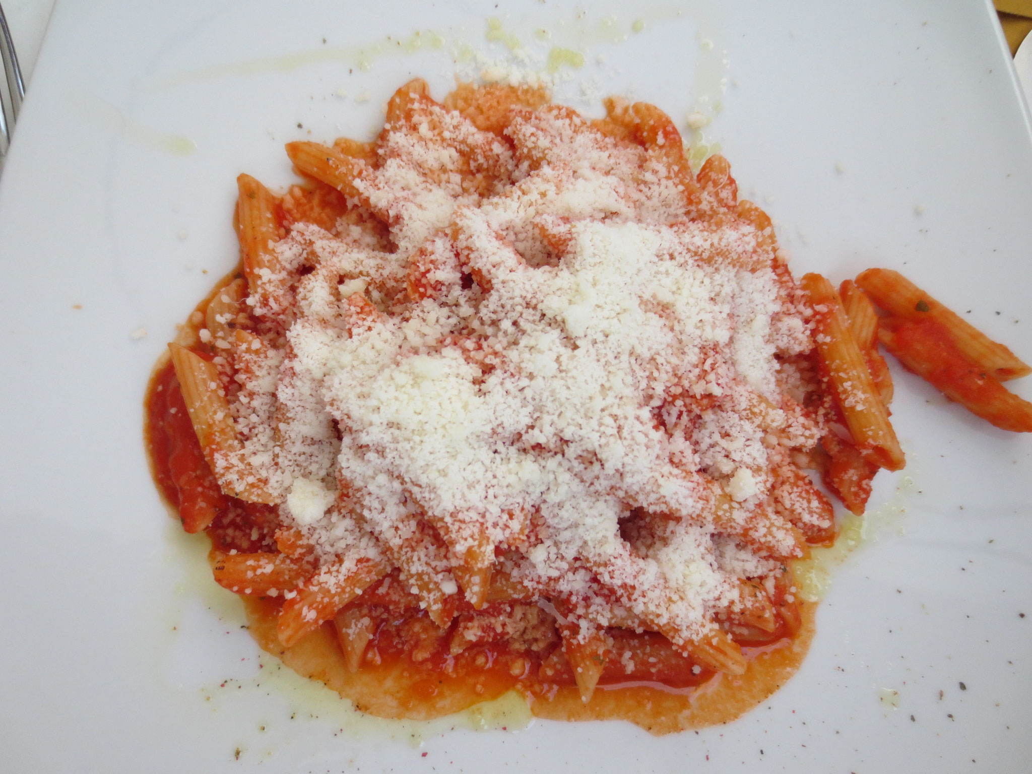 Penne all’Arrabbiata.., auf kulinarischer Erkundung in Soci (Ristorante "La Vite", di Ghelli Cesare, Via del Lanificio 2/4, I-52010 Soci/Ar; Geheimtipp!)