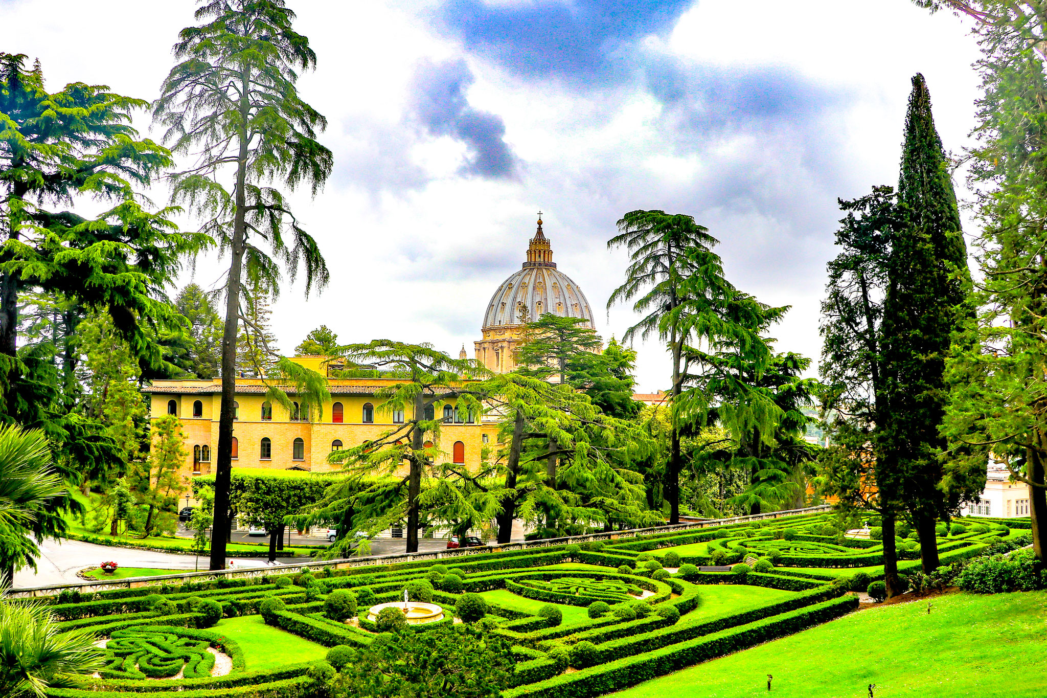 Bustour durch die vatikanischen Gärten