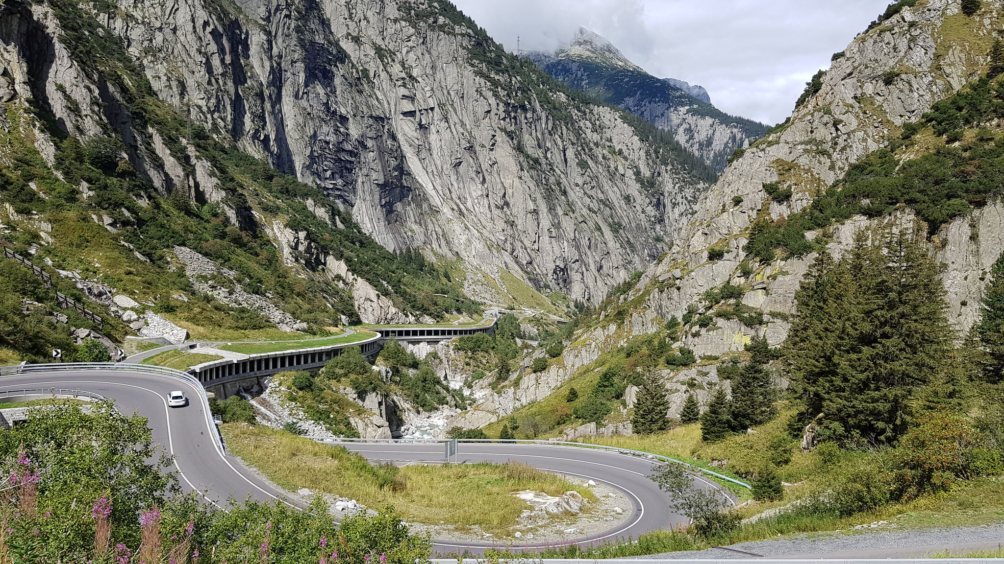 Anreise über den Gotthard