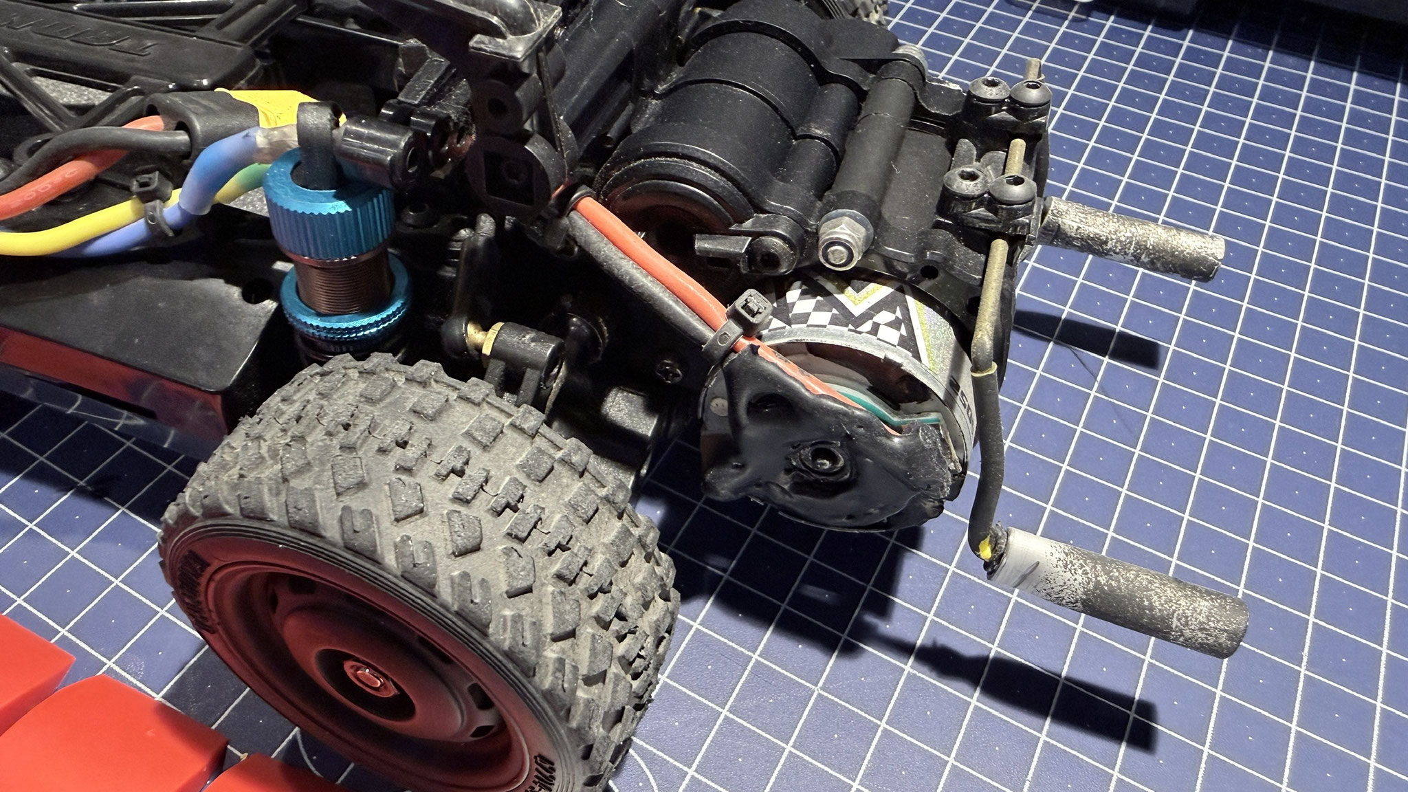 Tamiya M-06, Carson Cup-Maschine, HobbyWing 1060