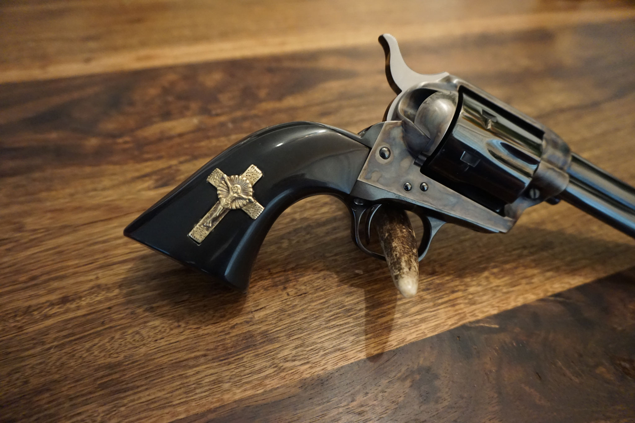 Nachbau des Revolvergriff von dem Film 3:10 to Yuma
