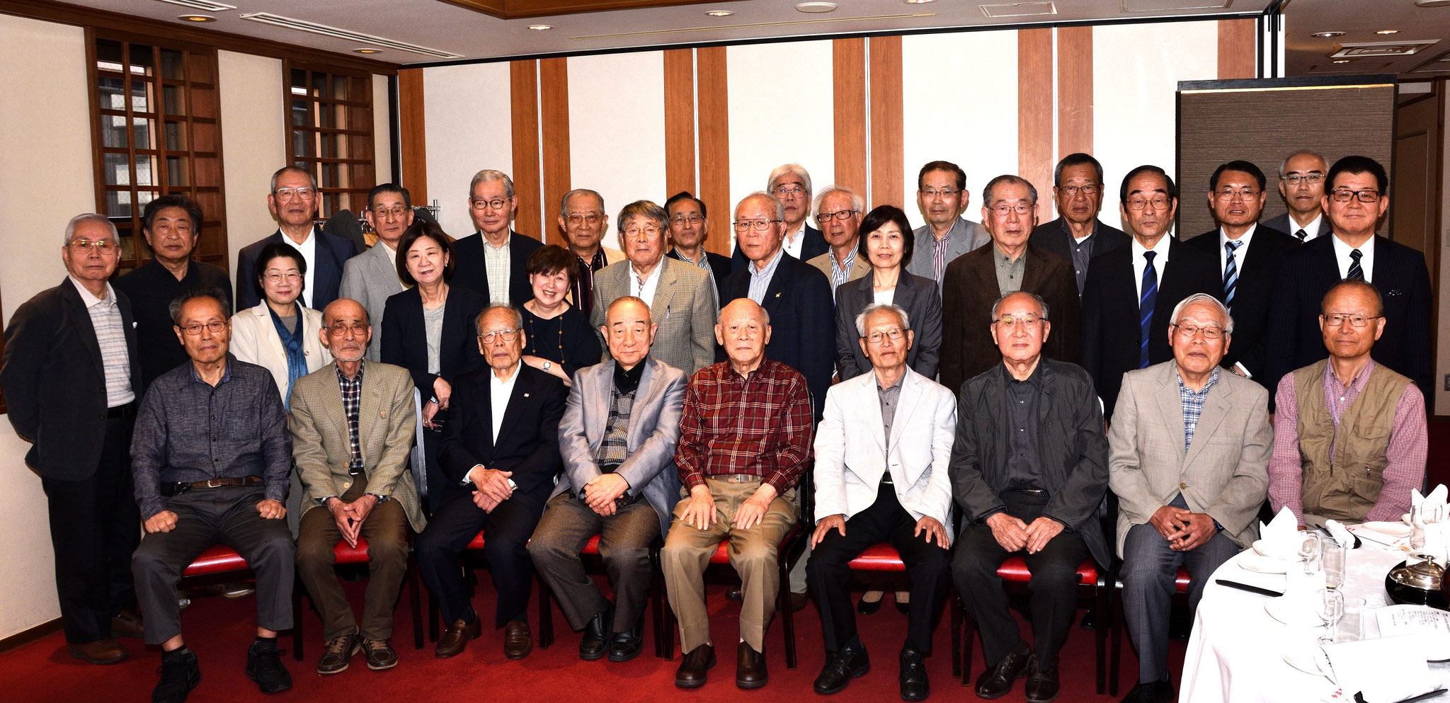 懇親会前の全員撮影