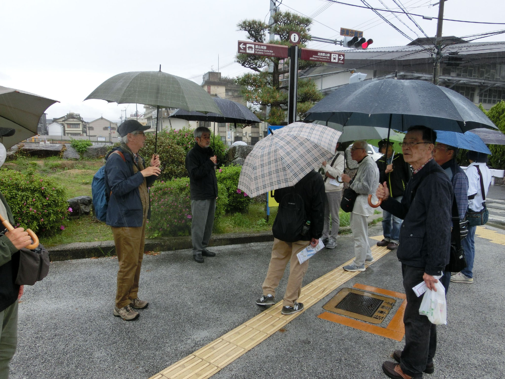 中西さんの案内で歴史研究会スタート
