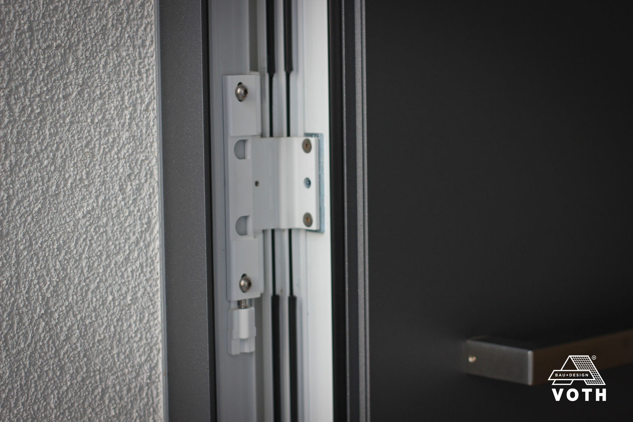 Exklusive Haustüre mit 3-teilige Rollentürbänder! 