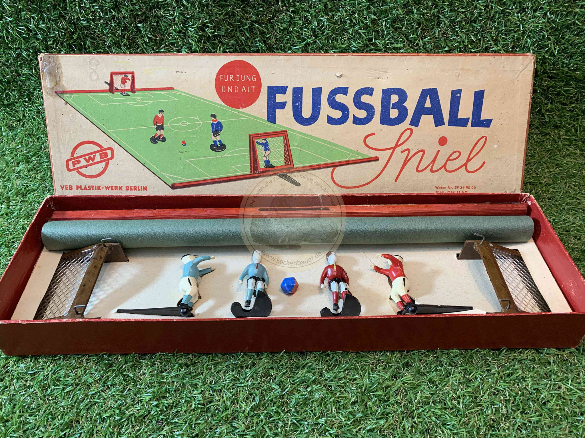 Fussball Spiel - für Jung und Alt von PWB VEB Plastik-Werk Berlin