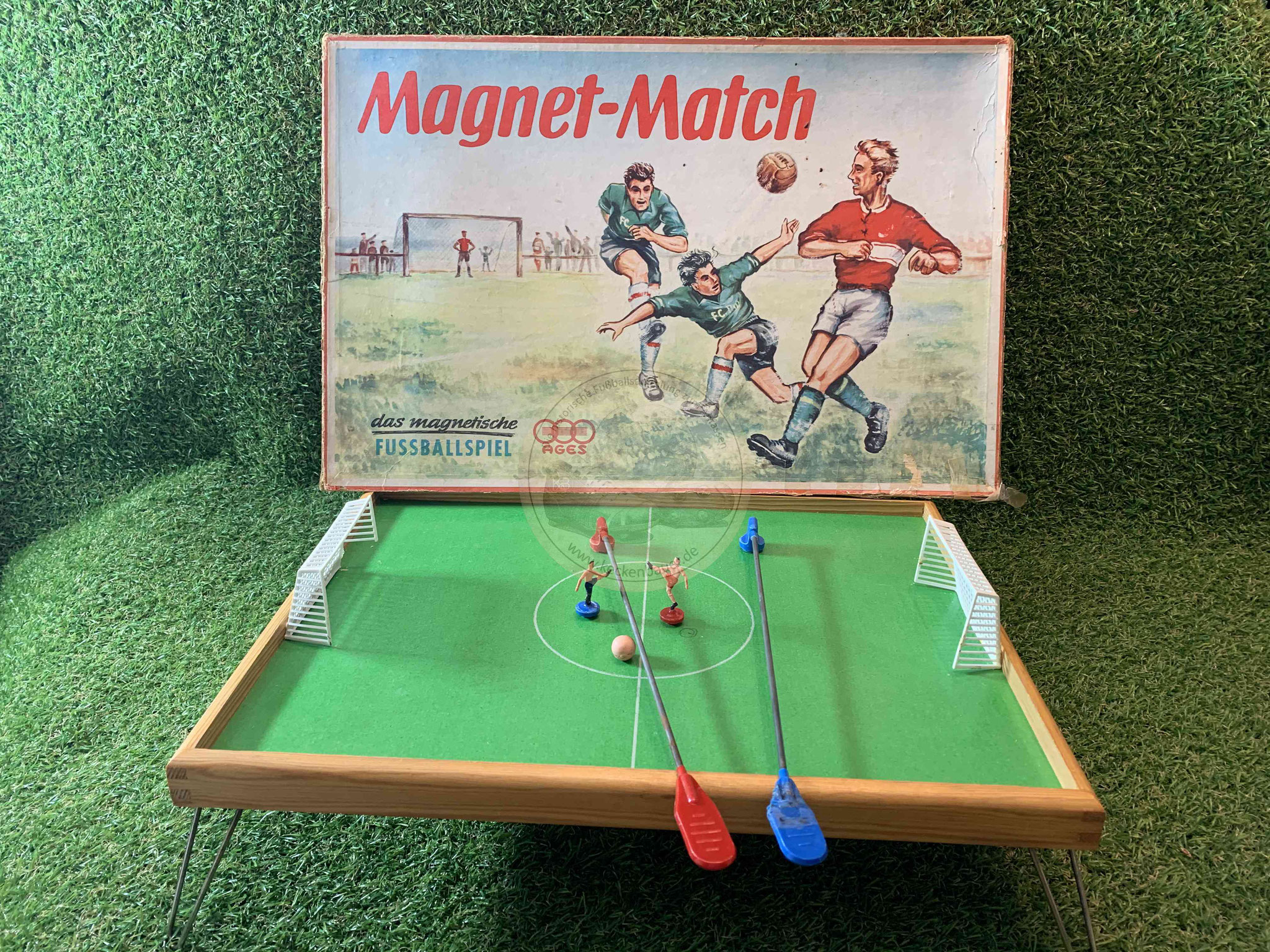 Magnet Match von Ages aus den 1950ern