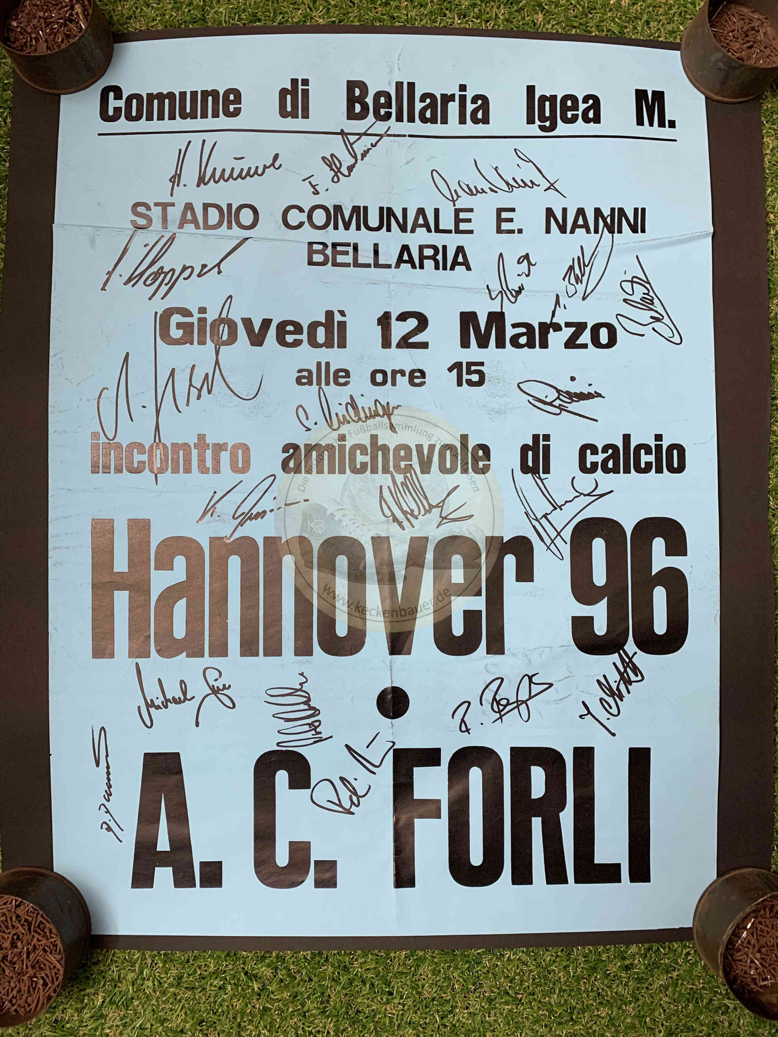 Signiertes Plakat vom Spiel Hannover 96 gegen AC Forli