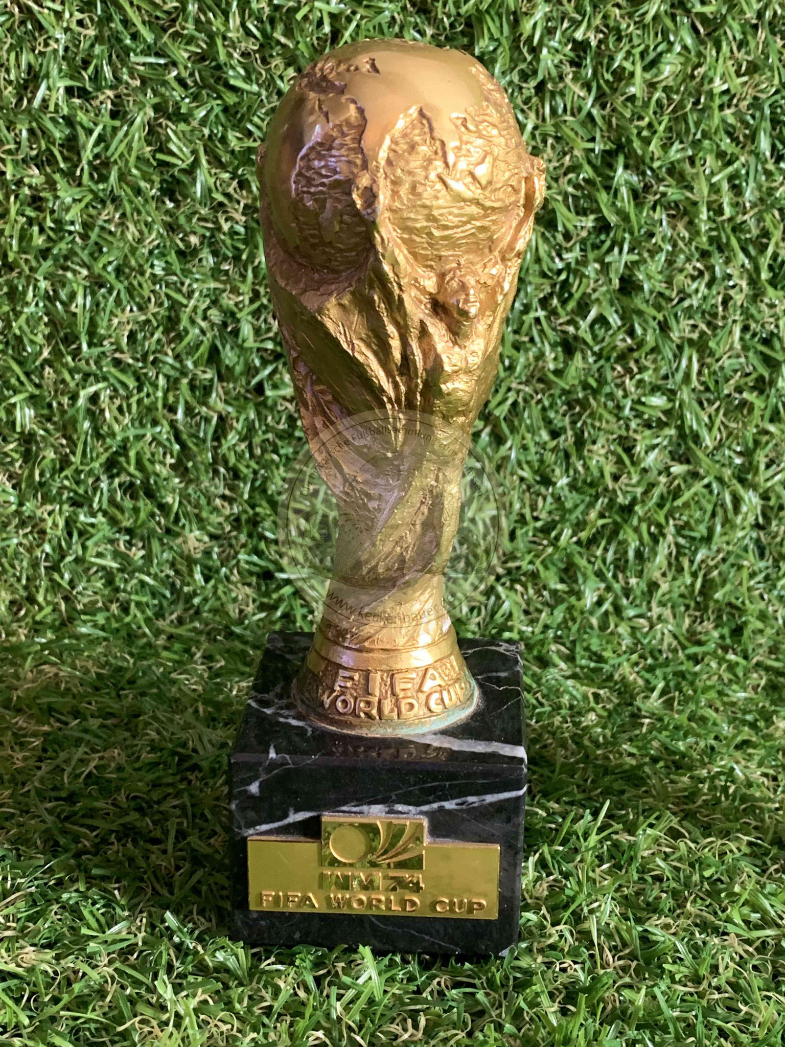 Original Miniatur WM Pokal von 1974