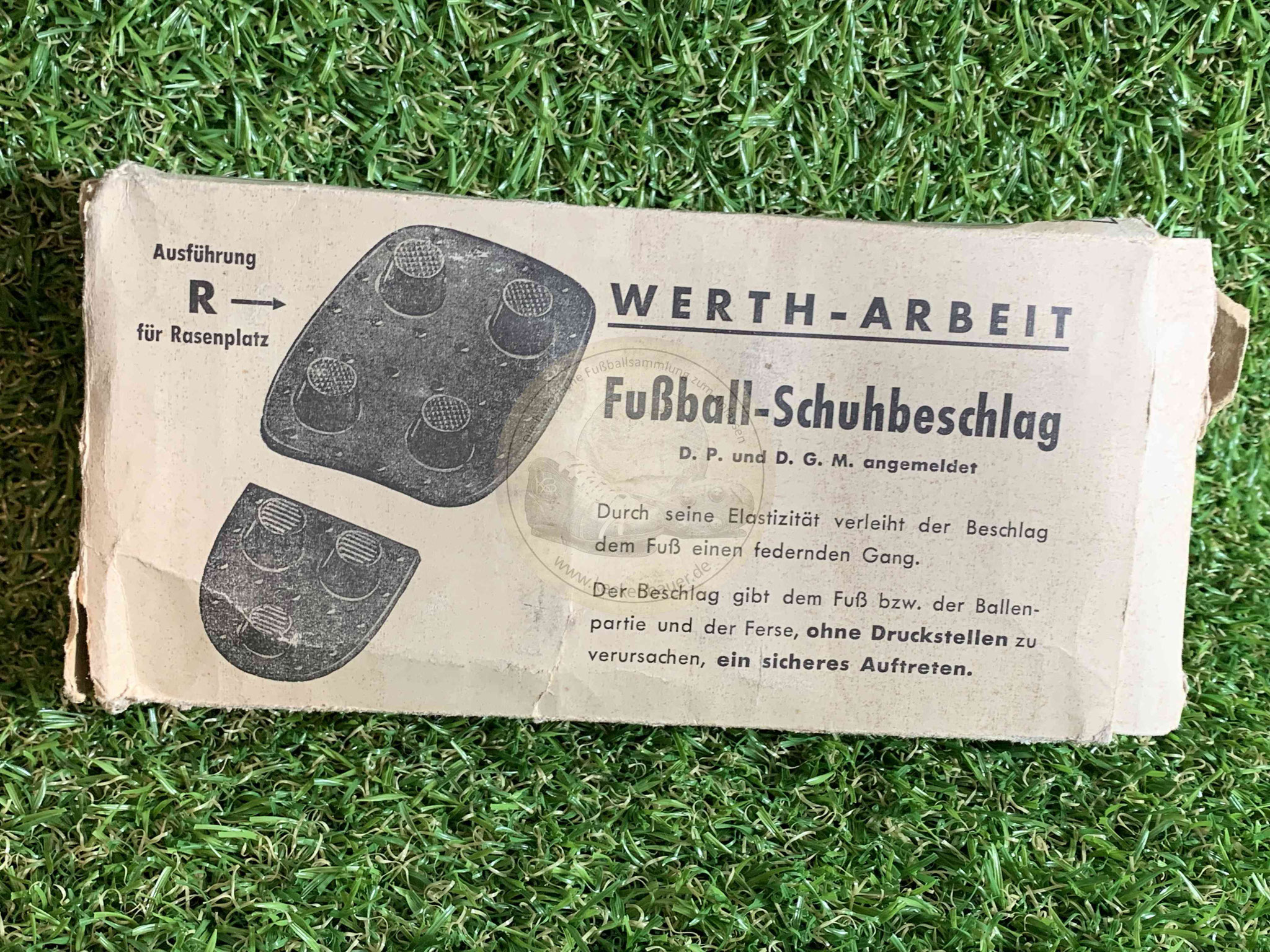 Werth-Arbeit Fußball Schuhbeschlag Ausführung füür den Rasenplatz inkl. Verpackung