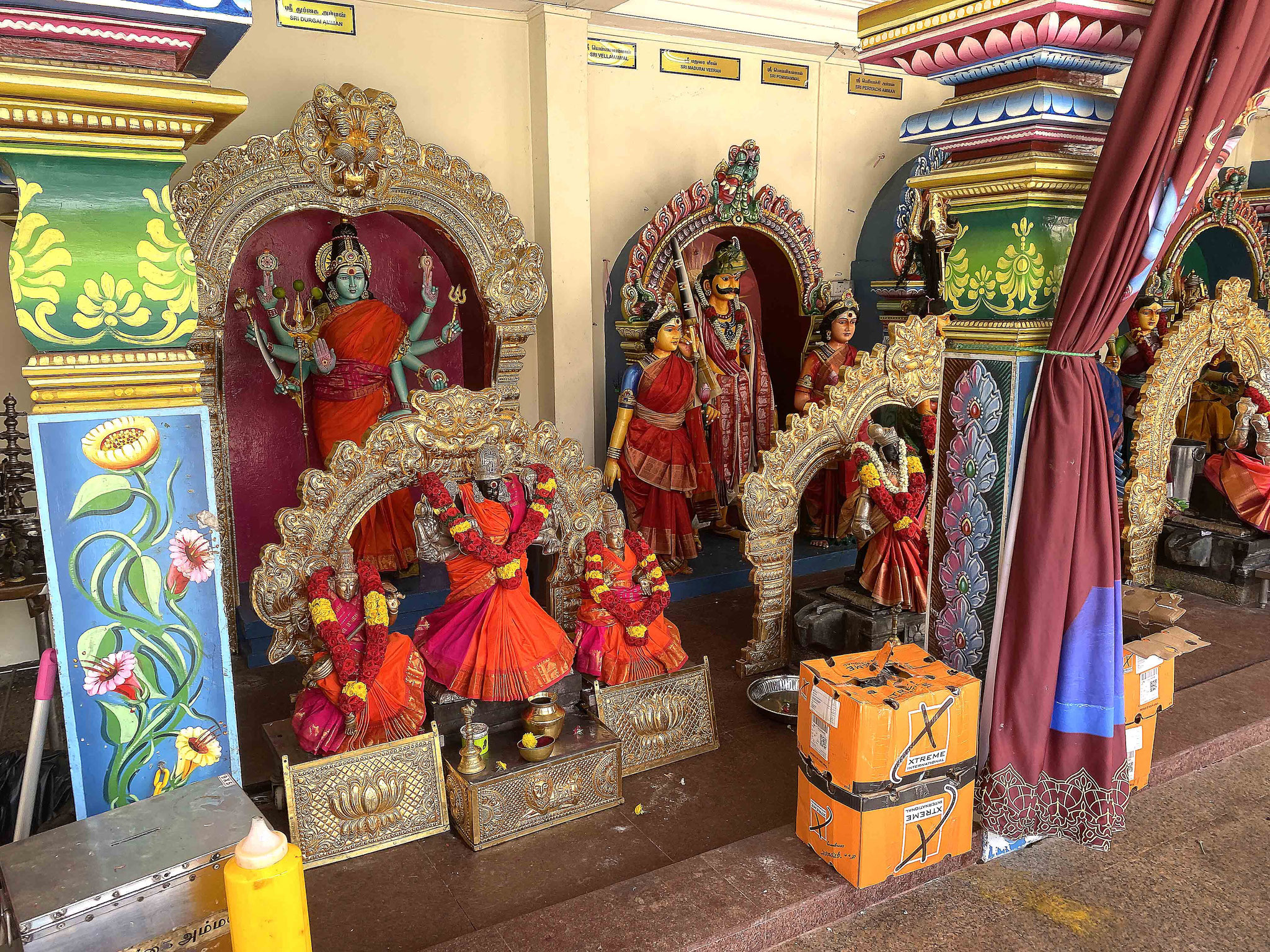 Im Sri Mariamman Tempel
