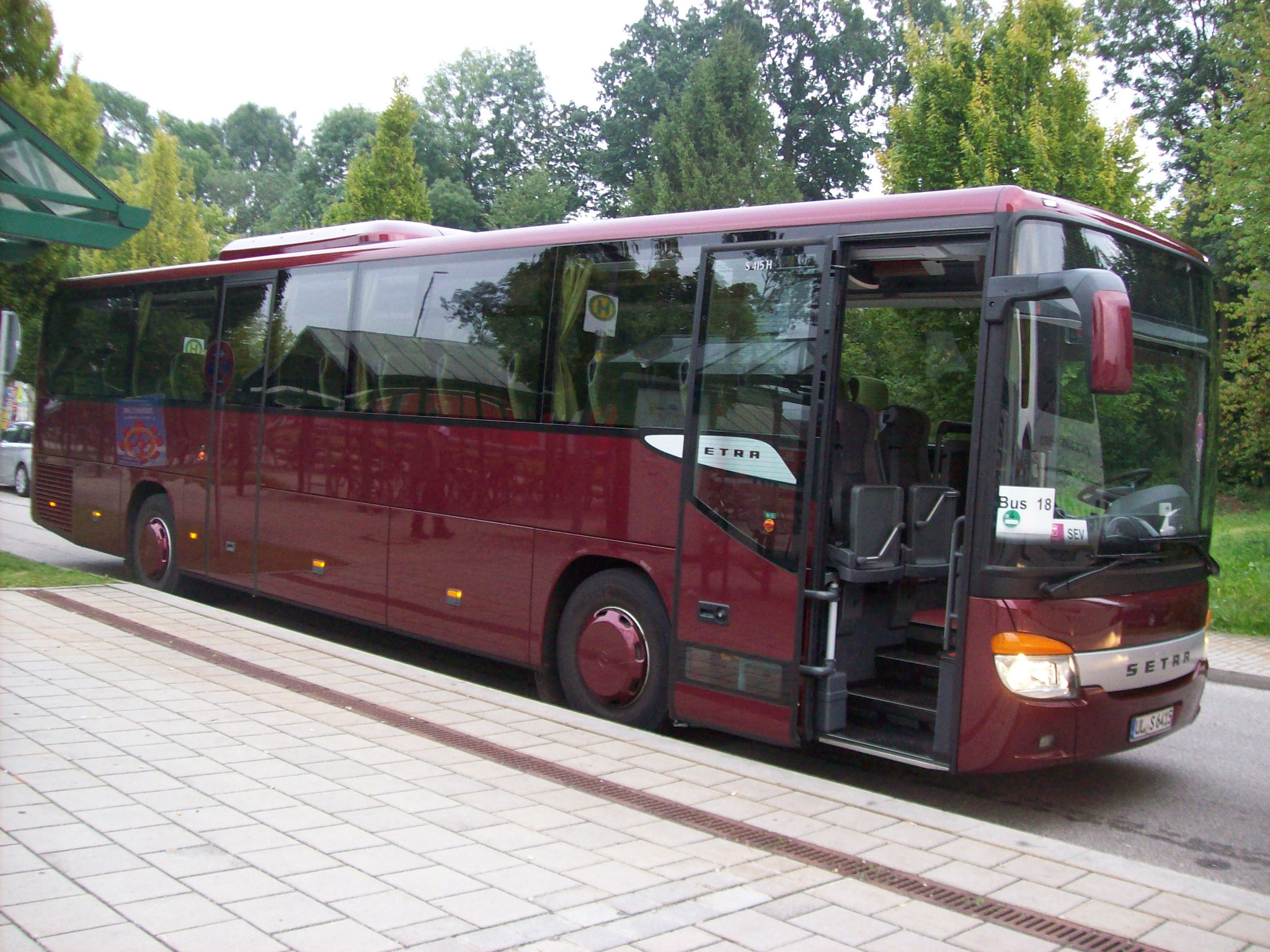 Setra MultiClass S 415 H