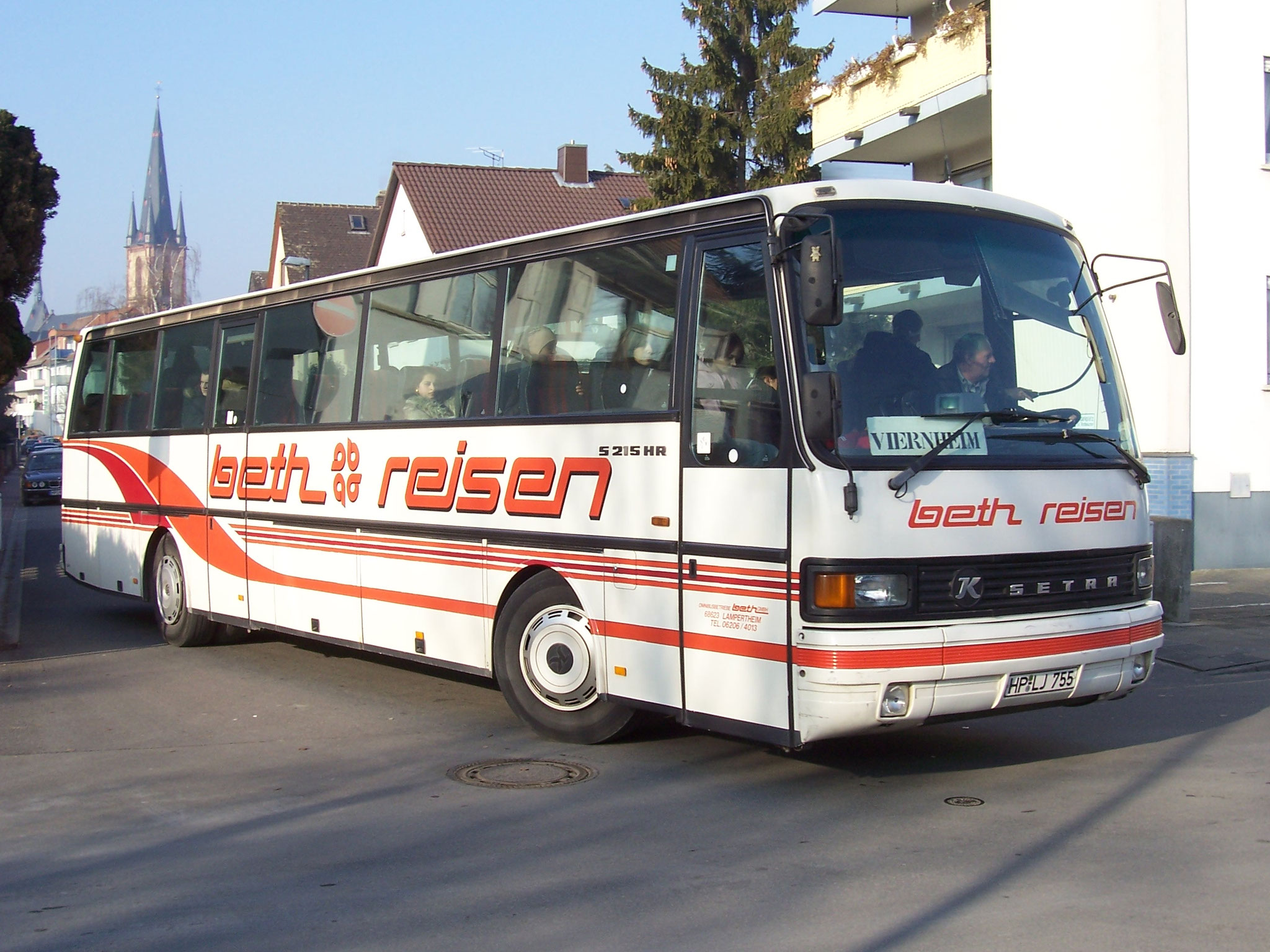 Setra S 215 HR