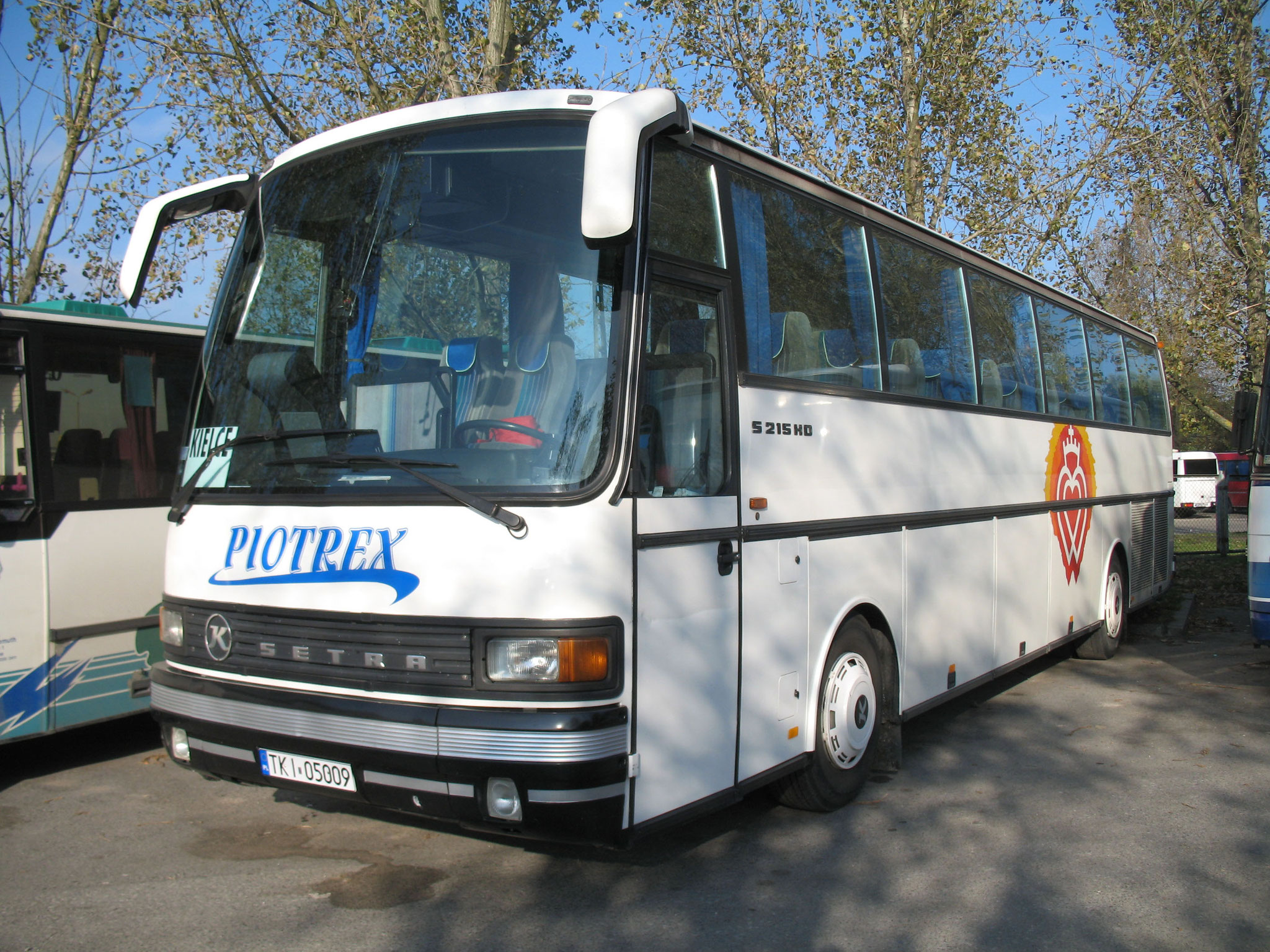 Setra S 215 HD