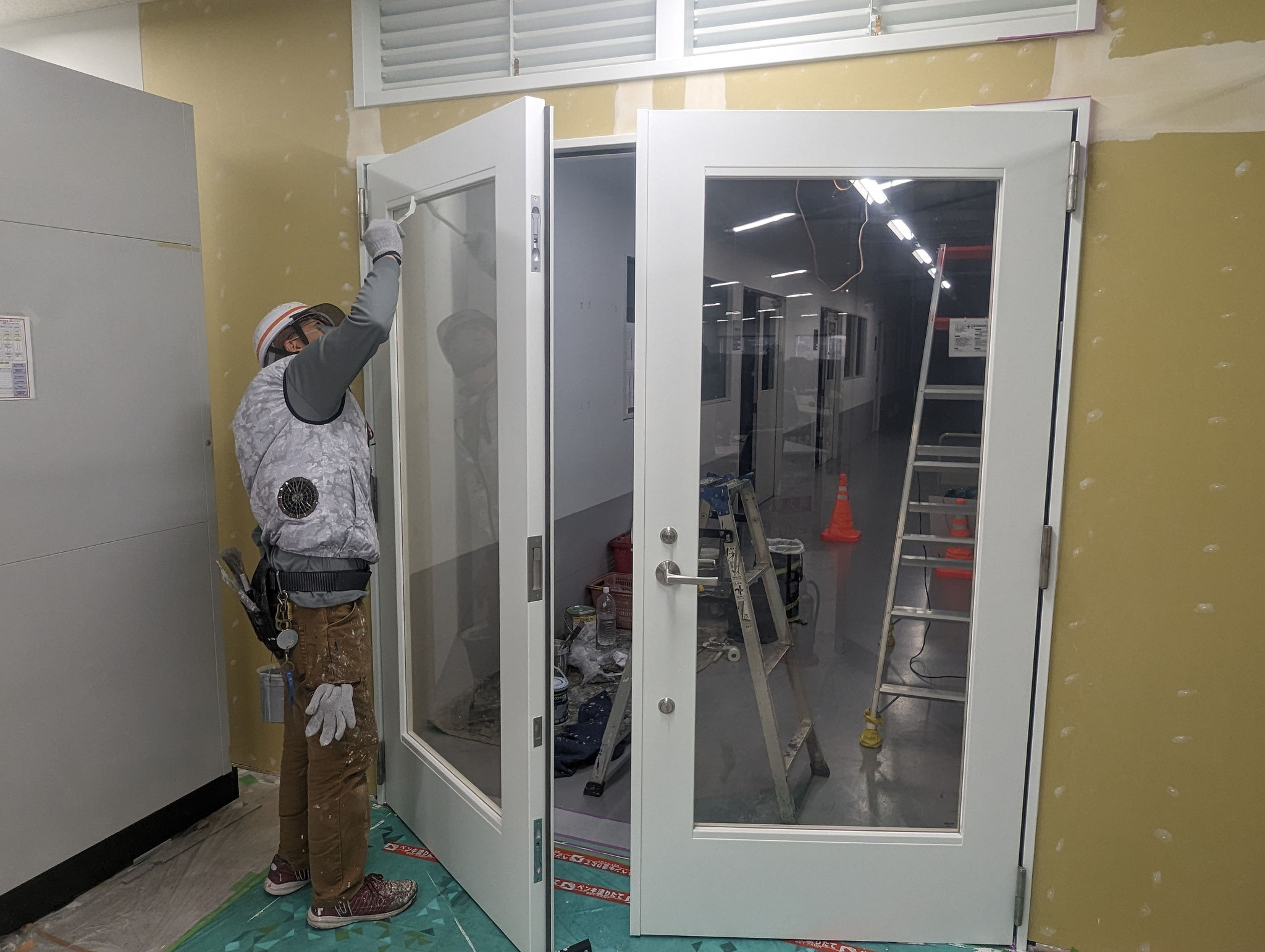 特定防火戸更新工事：工程写真