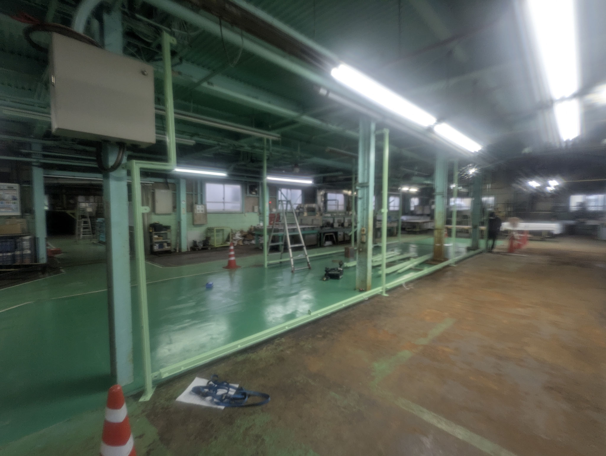 テント仕切り壁新設工事：工程写真