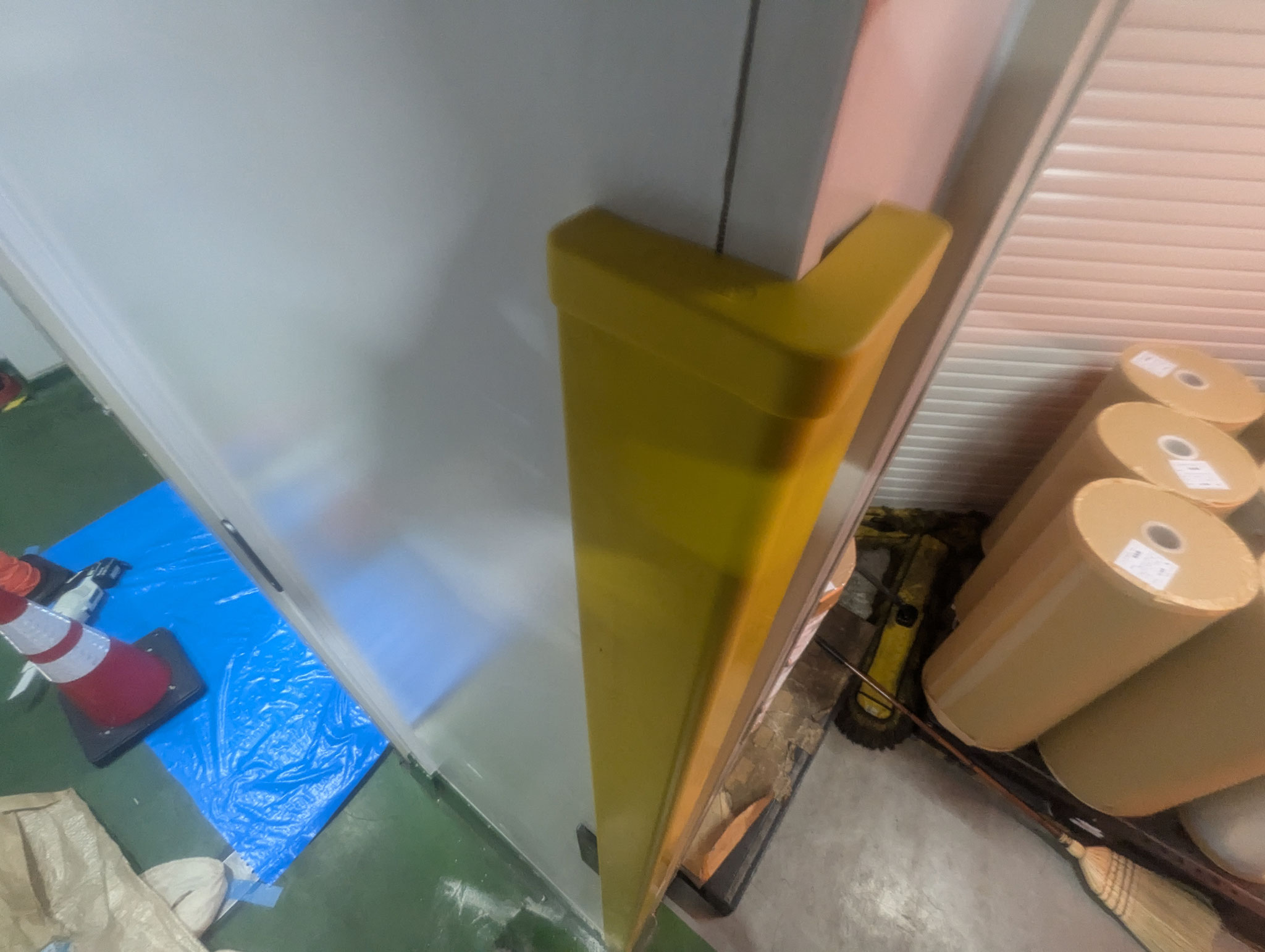 通路壁衝突防護対策工事：工程写真