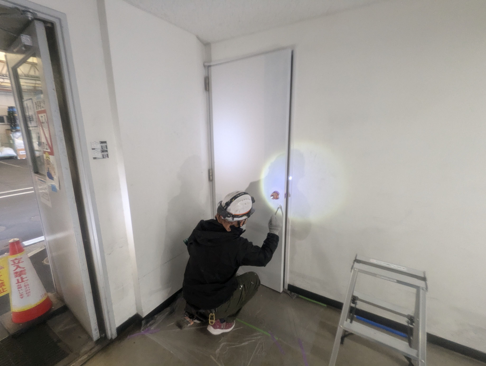 丁番仕様鉄扉取替工事：工程写真