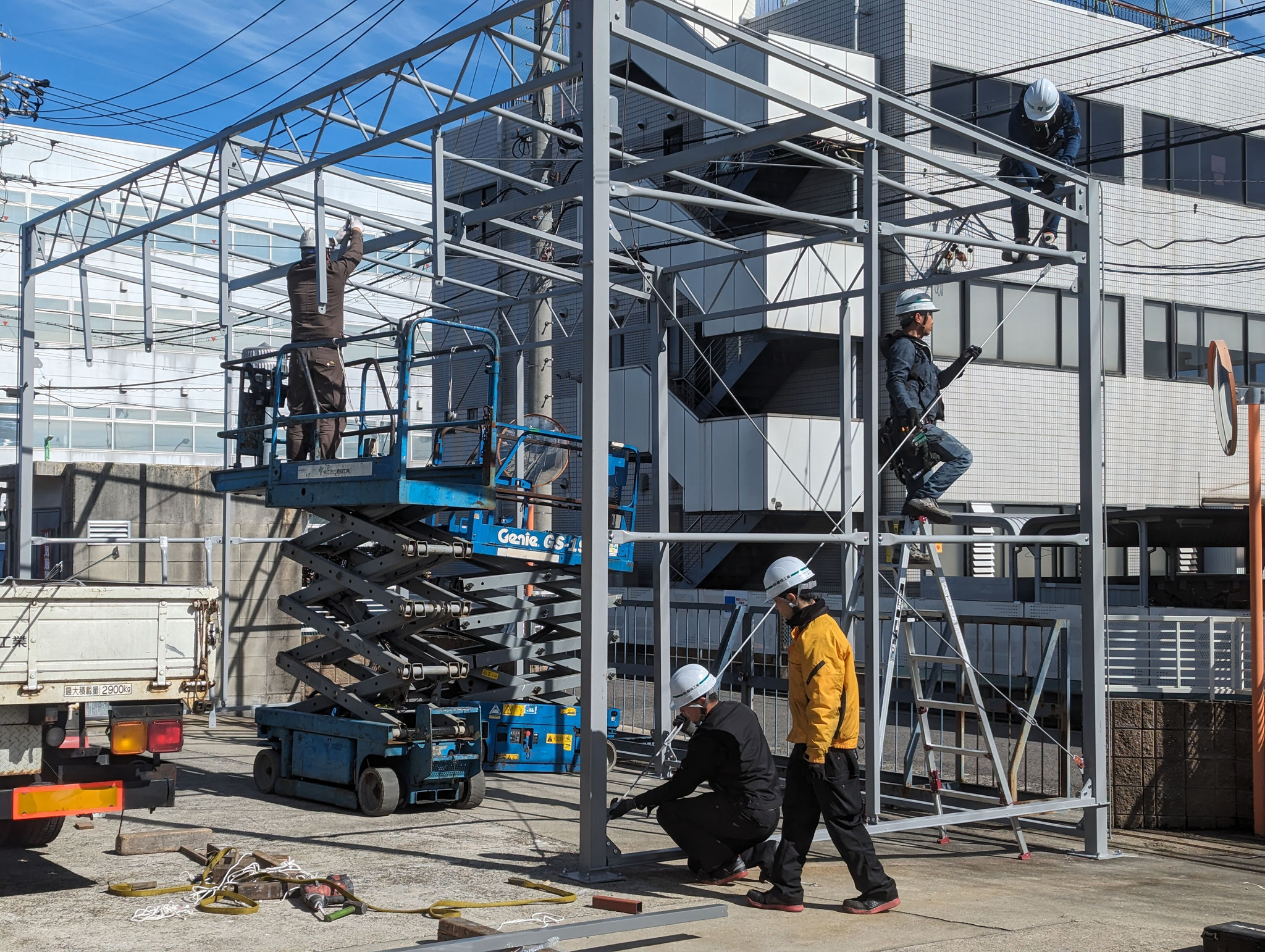 テント造製品置き場：工程写真