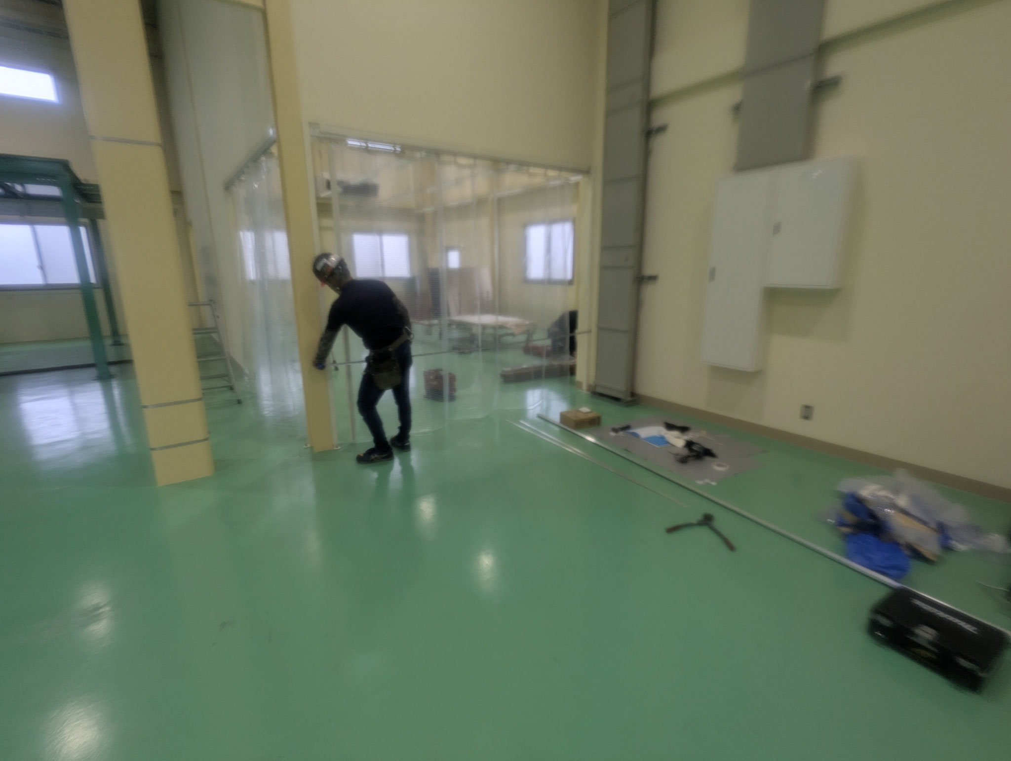 間仕切りテントカーテン：工程写真