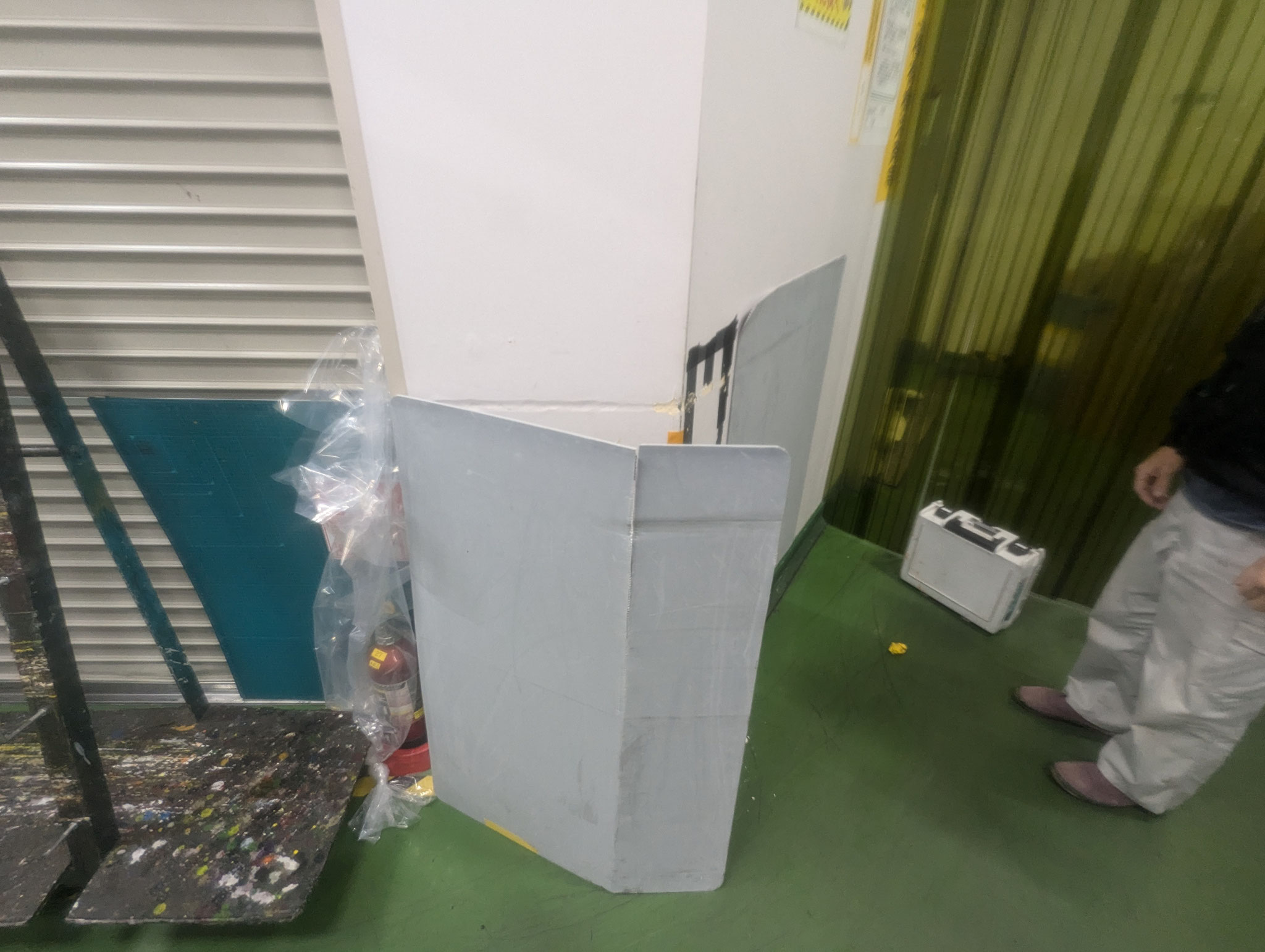 通路壁衝突防護対策工事：工程写真
