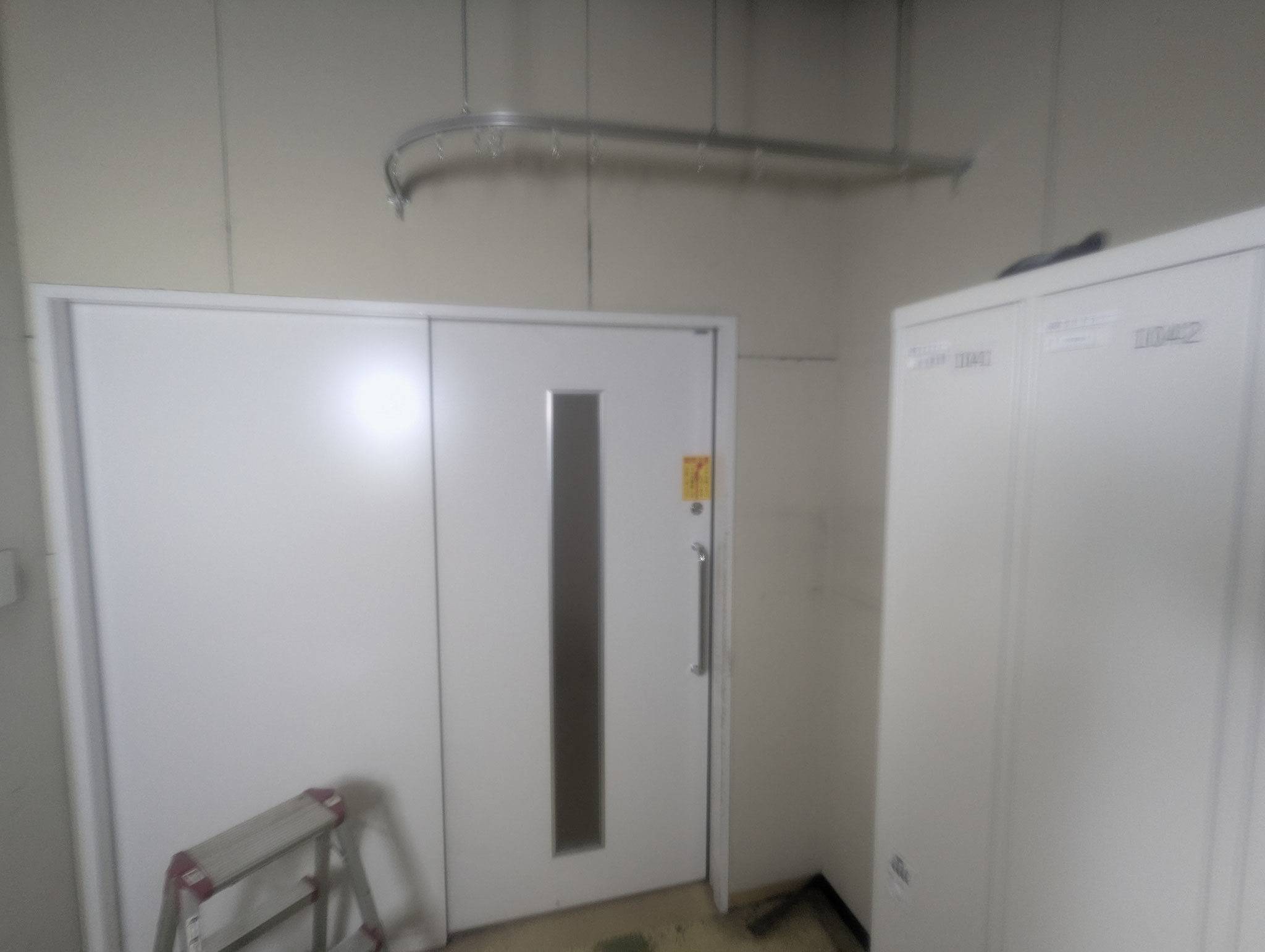 暖簾間仕切り新設工事：工程写真