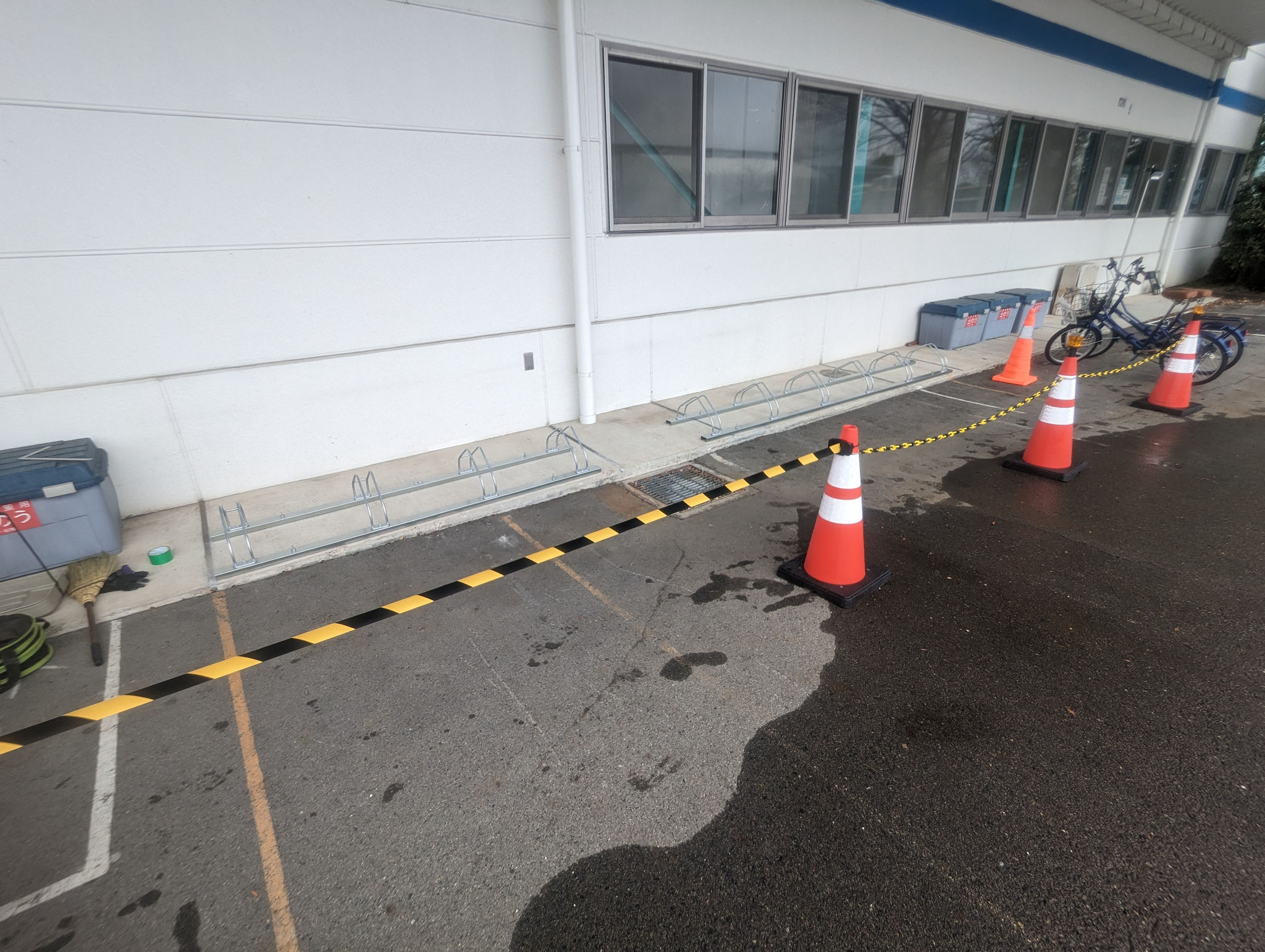 サイクルラック設置工事：工程写真