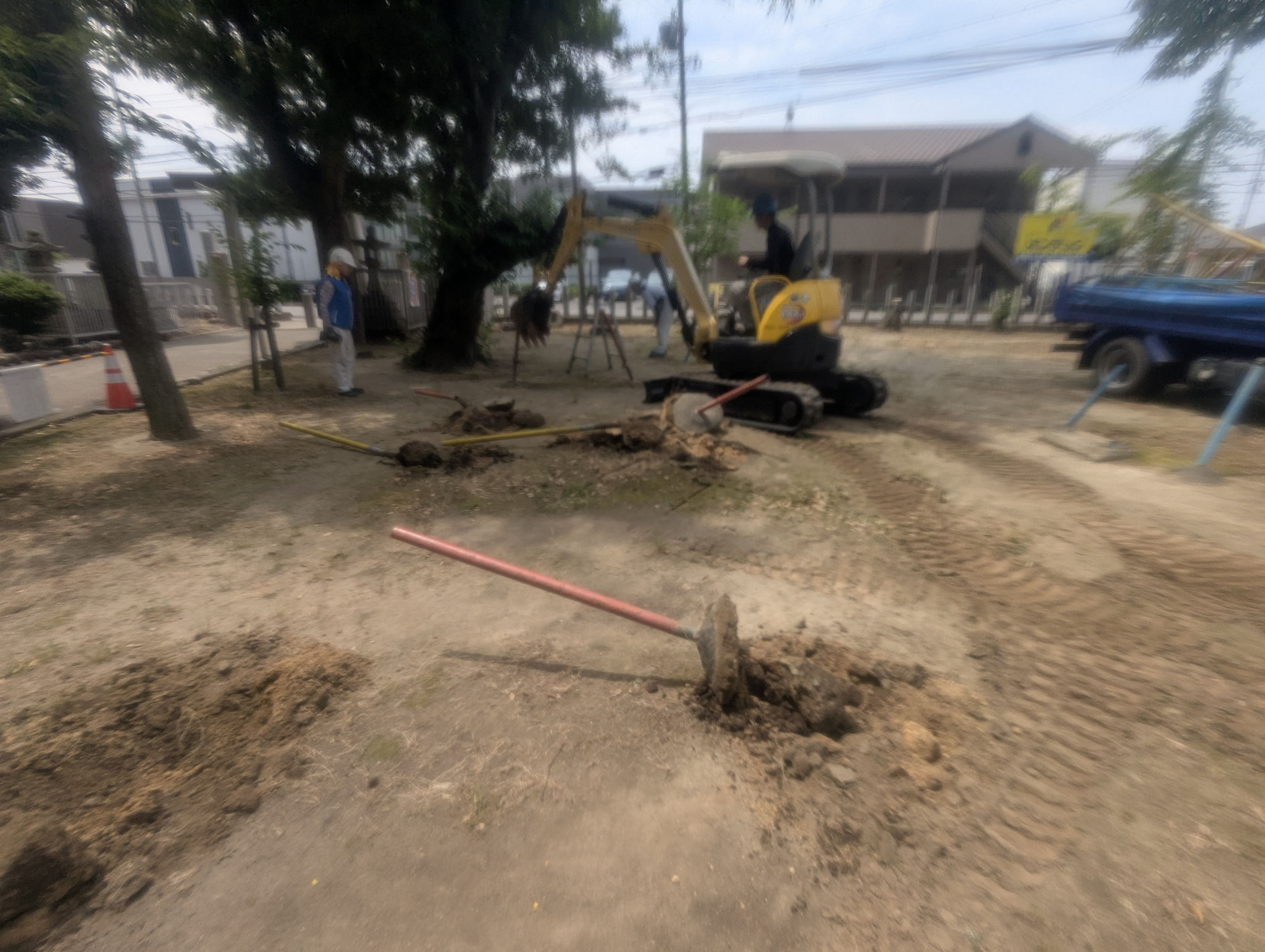 遊具解体撤去工事：工程写真