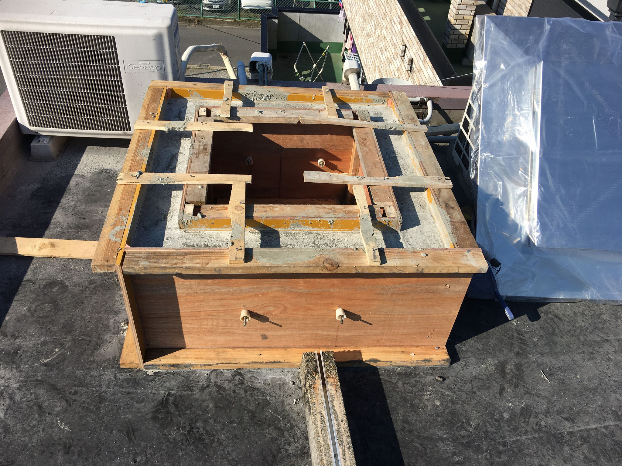 屋上昇降設備新設工事：工程写真