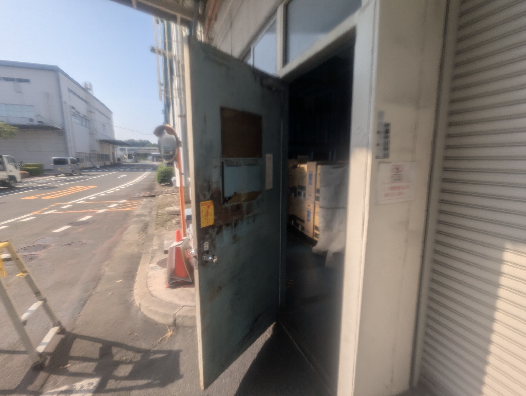 ﾋﾟﾎﾞｯﾄﾋﾝｼﾞ扉改修工事：工程写真