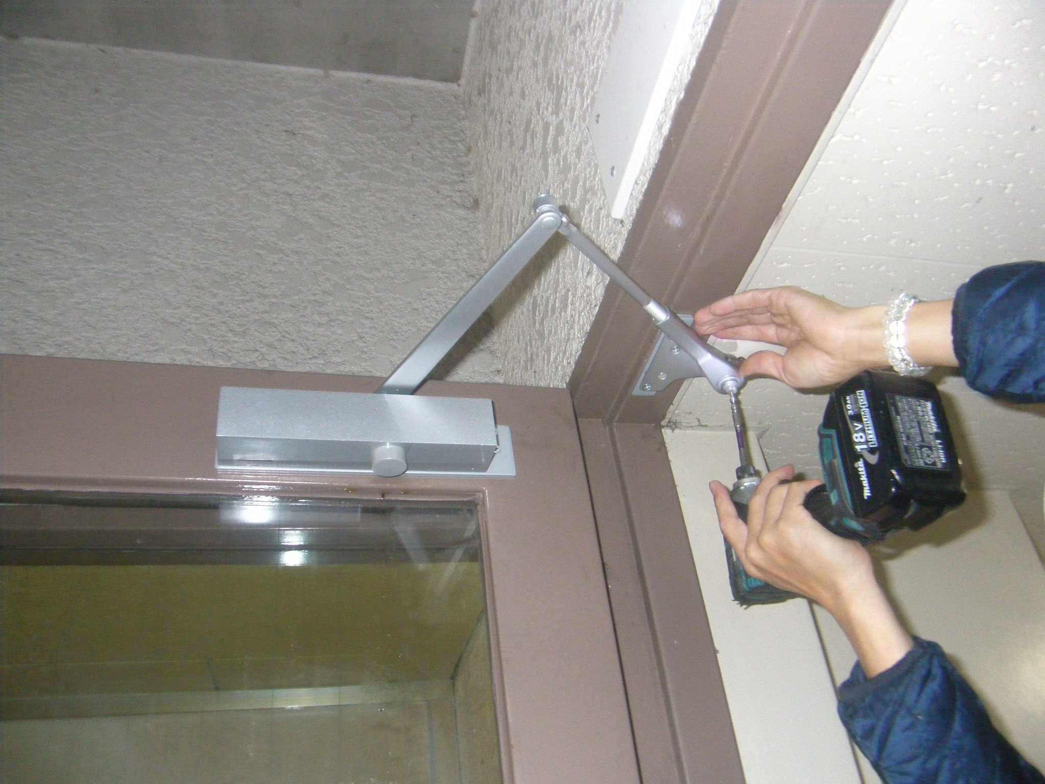 建具金物取替工事：工程写真