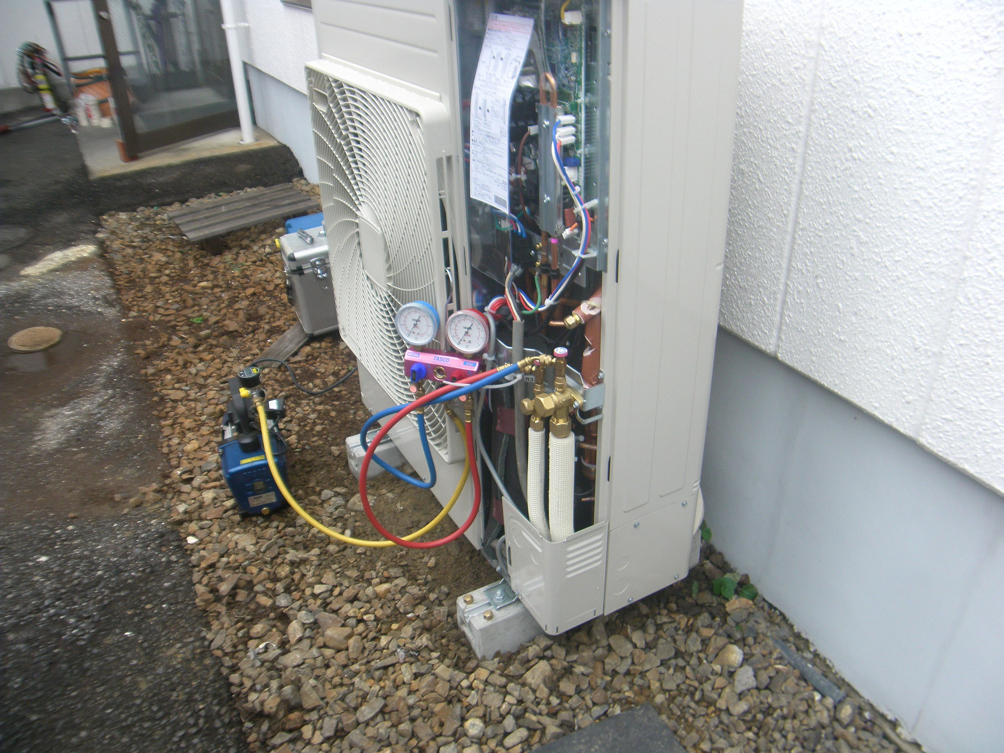 事務所エアコン入替工事：工程写真