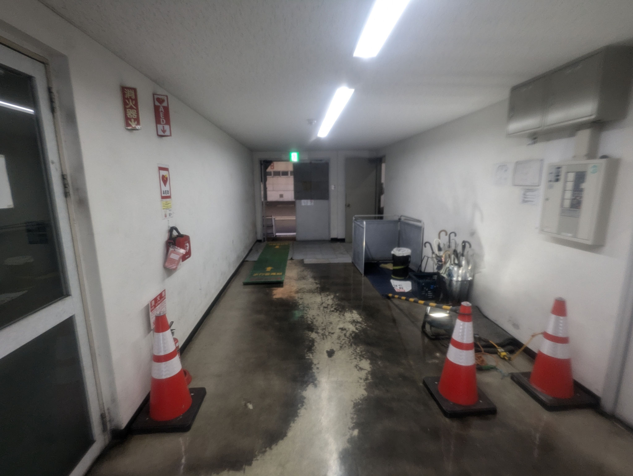 丁番仕様鉄扉取替工事：工程写真