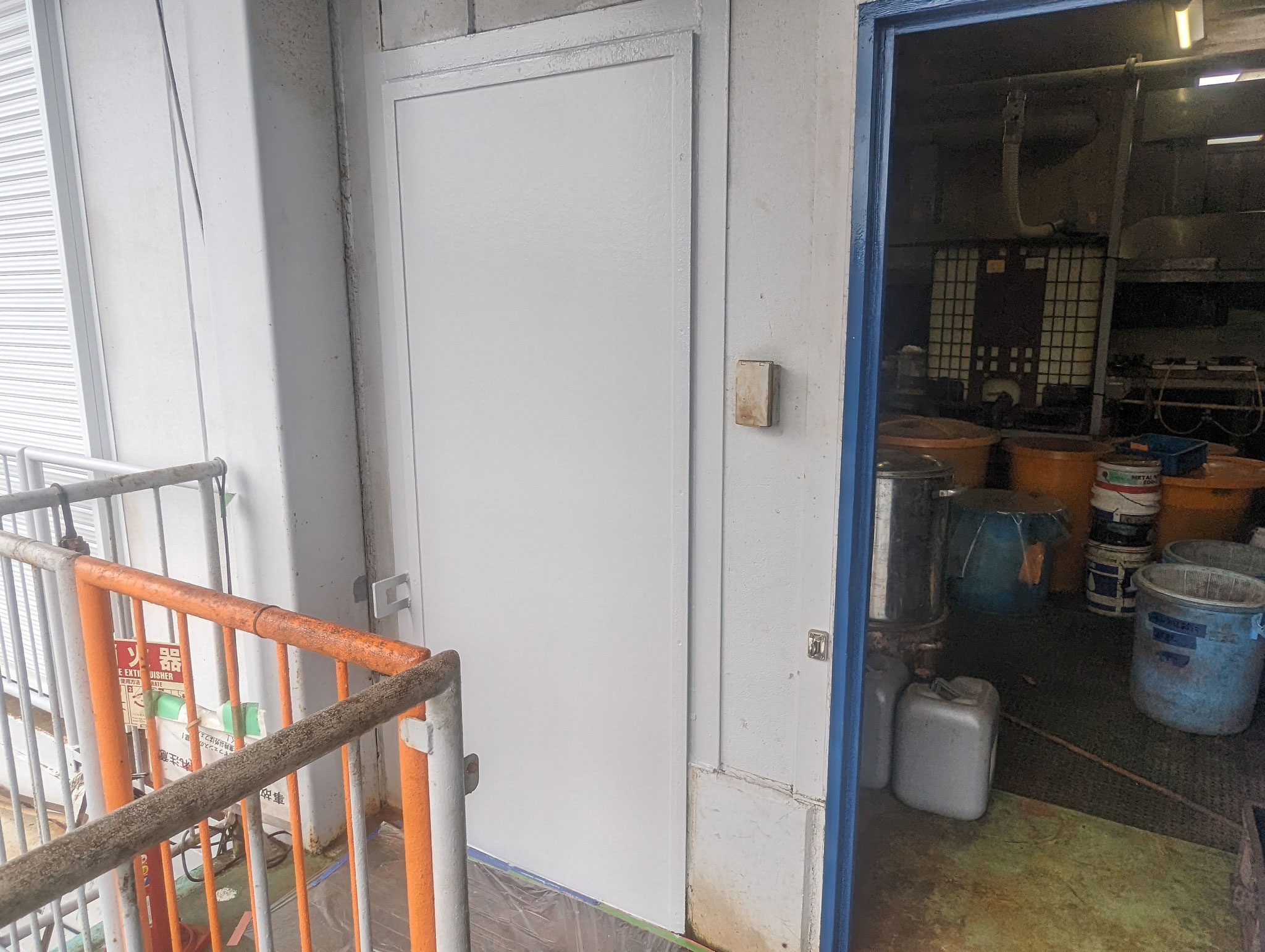 不要鉄扉塞ぎ工事：工程写真