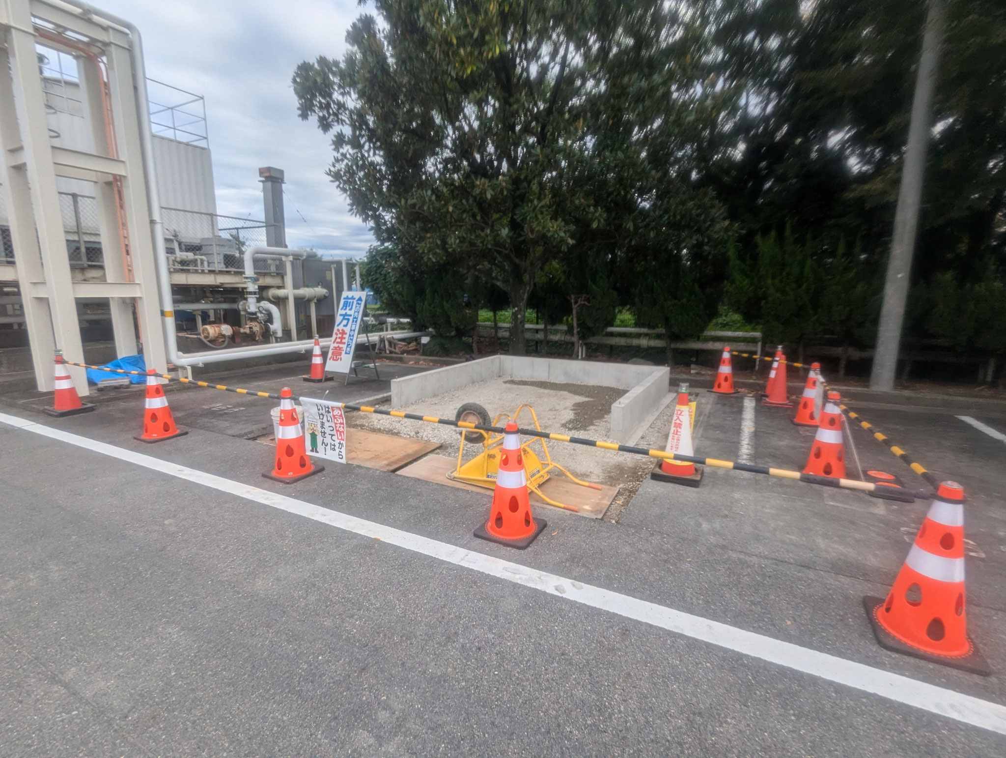 シャッター物置新設工事：工程写真