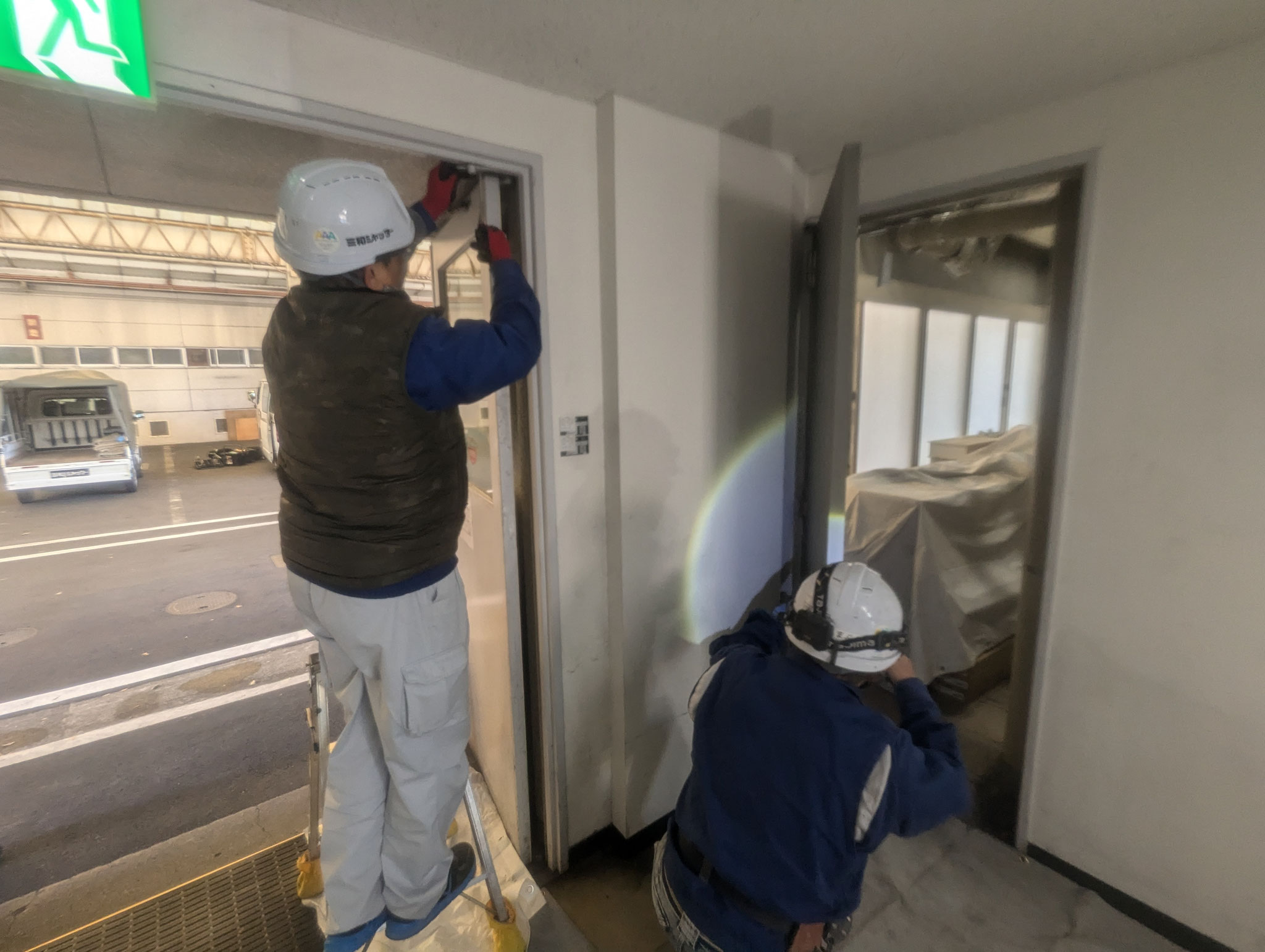 丁番仕様鉄扉取替工事：工程写真