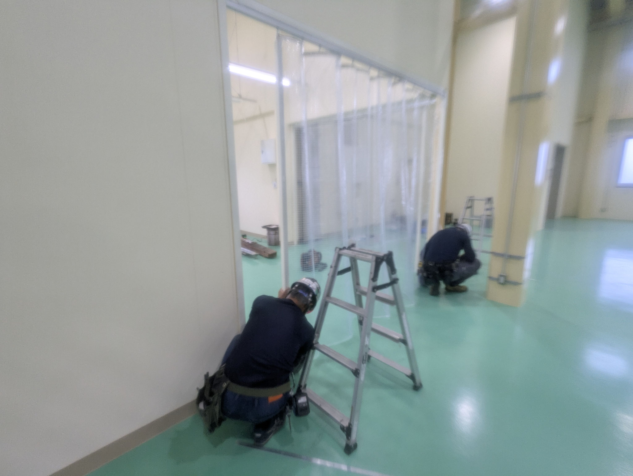 間仕切りテントカーテン：工程写真