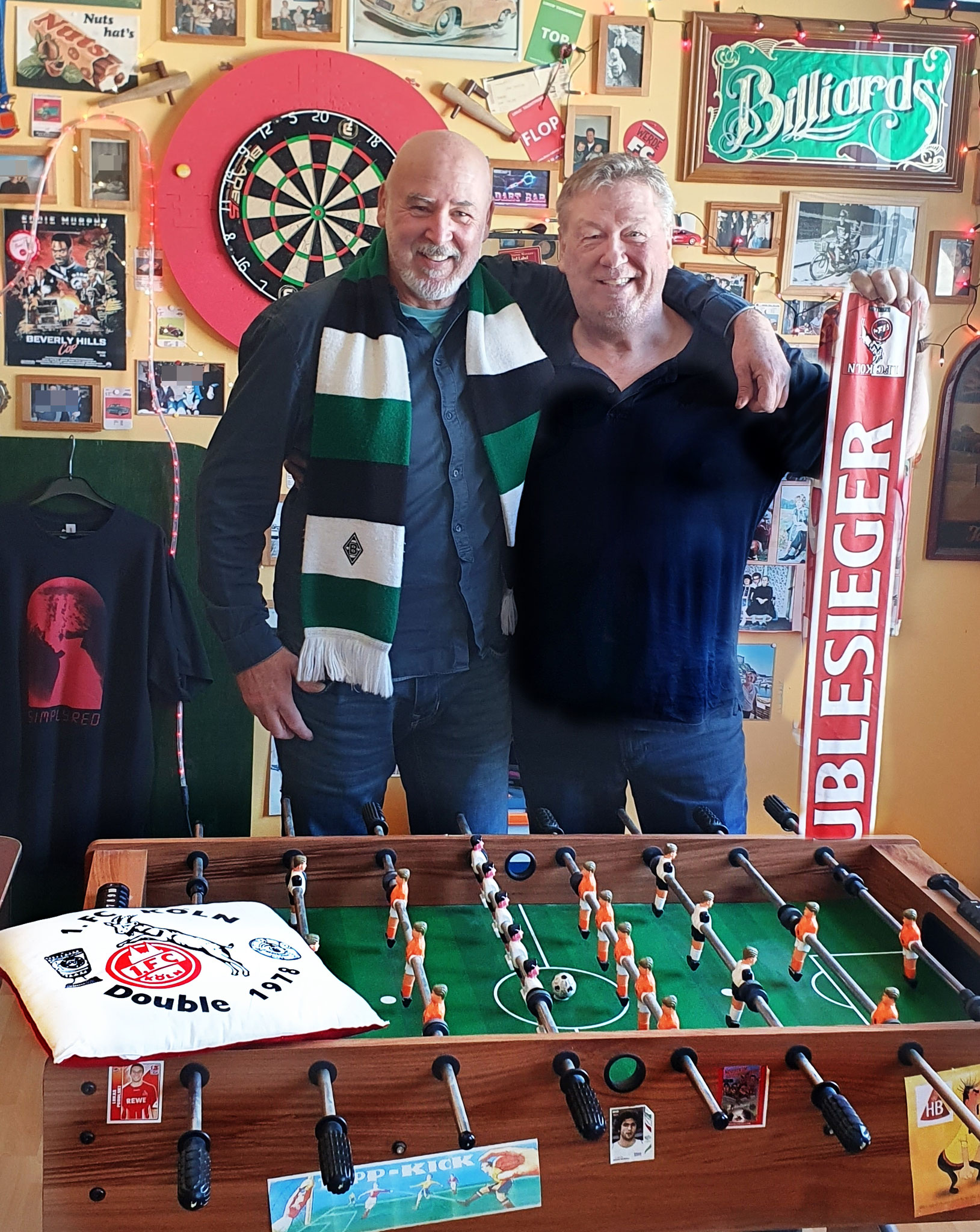 Völkerverständigung: Mit Rainer Hengels war ein Mönchengladbach-Fan im FC-Gebiet. Klappte hervorragend!
