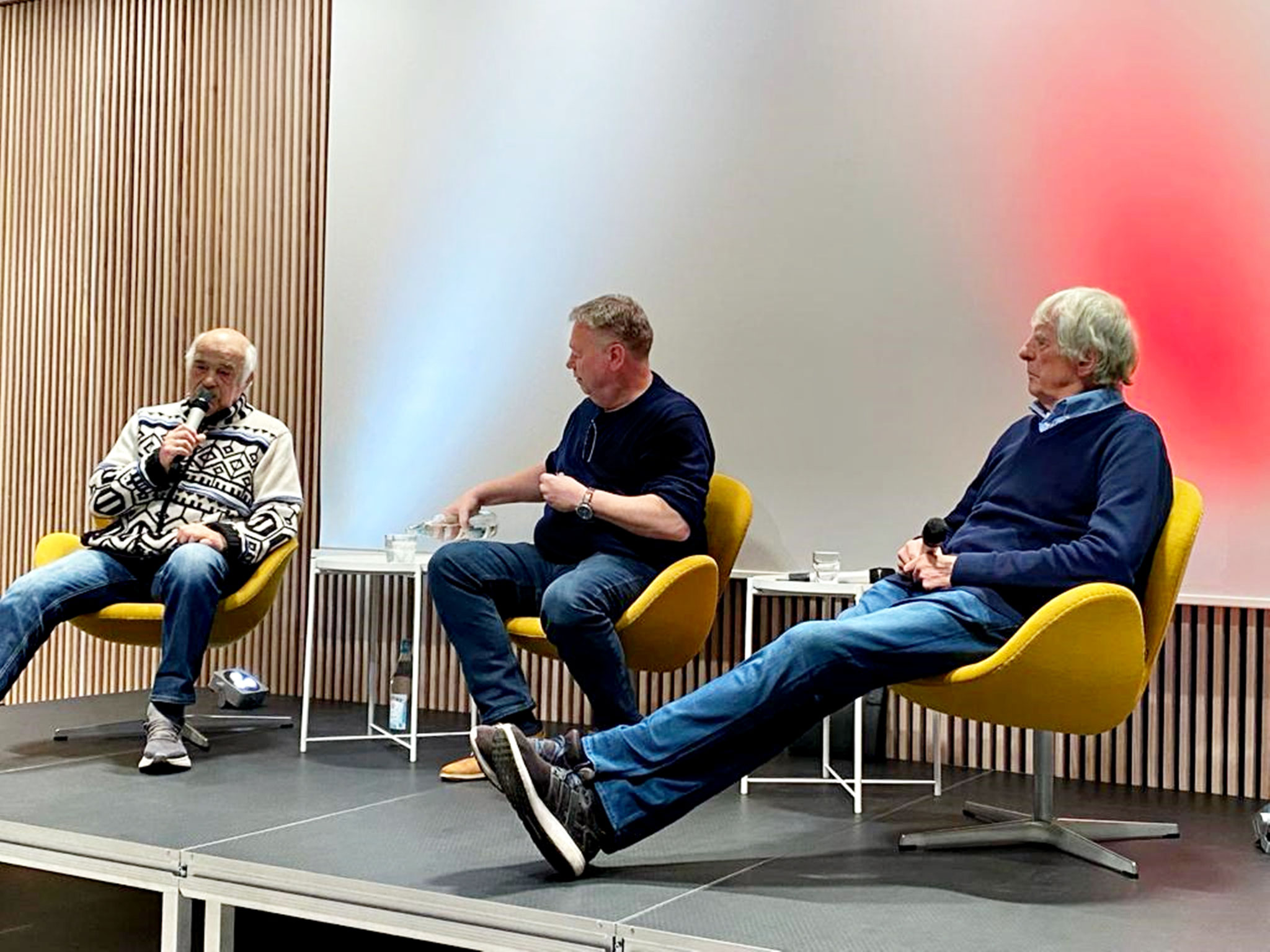 Die Historie des 1. FC Köln war Thema im Historsuchen Archiv: Ericht Rutemöller & Harald Konopka diskutieren