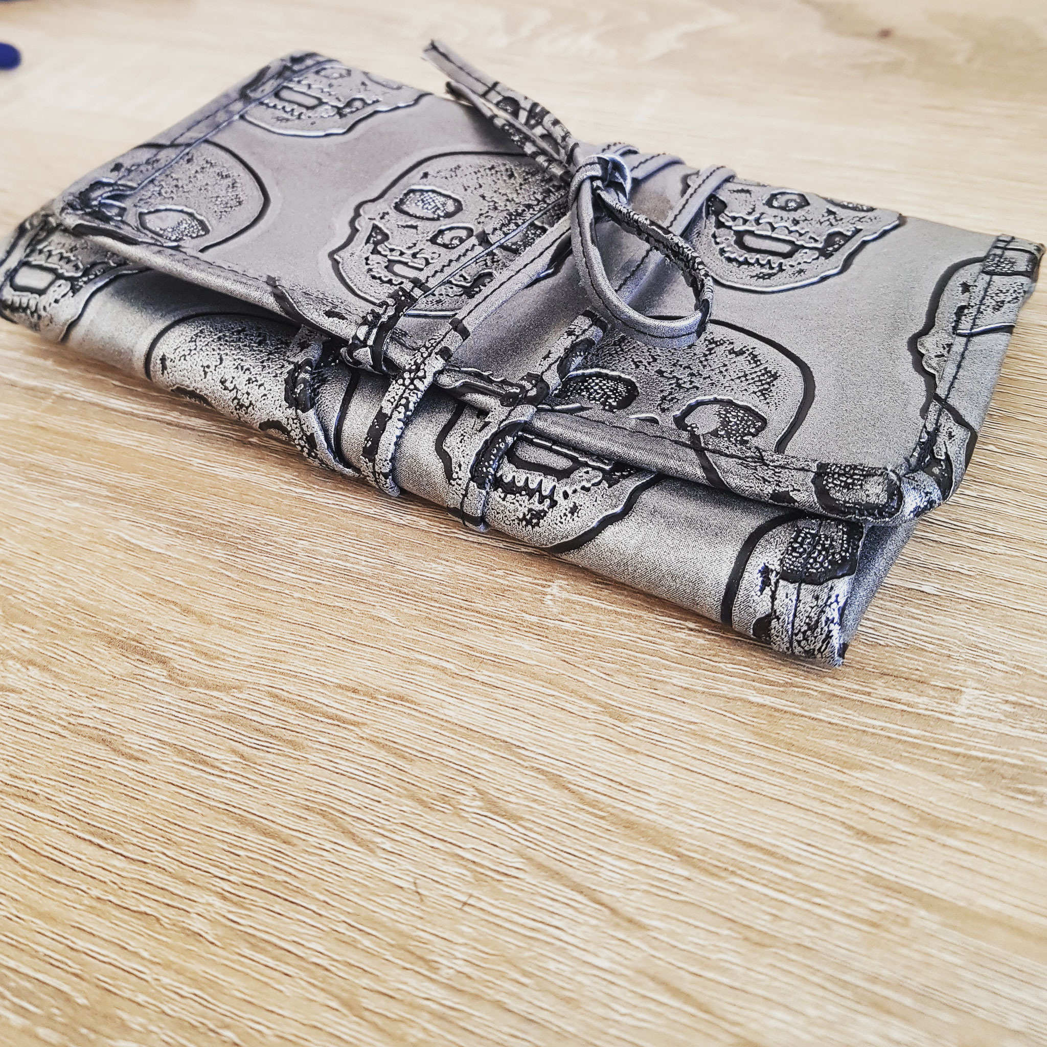 Confection de pochettes  à tabac