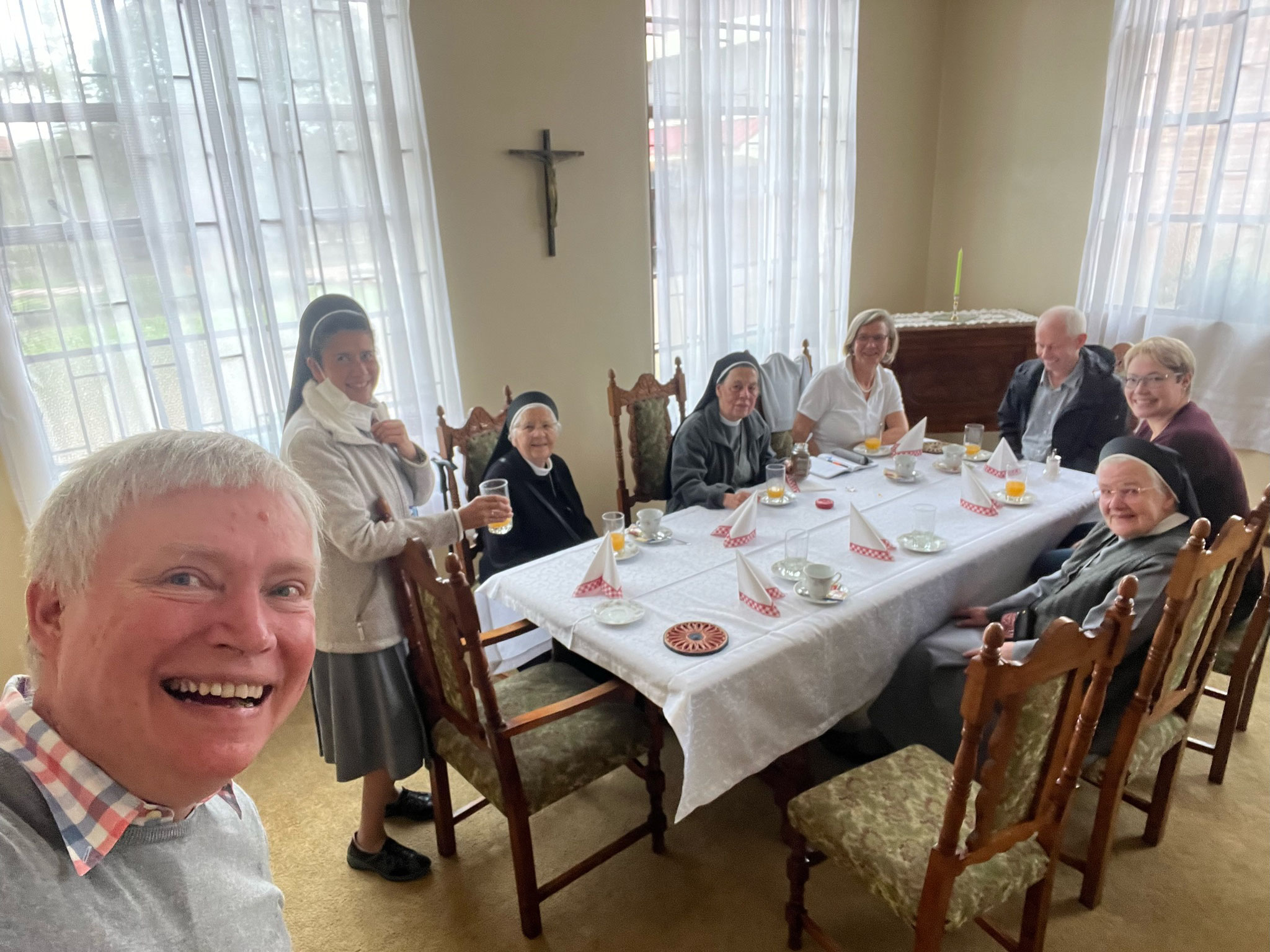 Begrüßungskaffee mit einem Team der Sternsinger